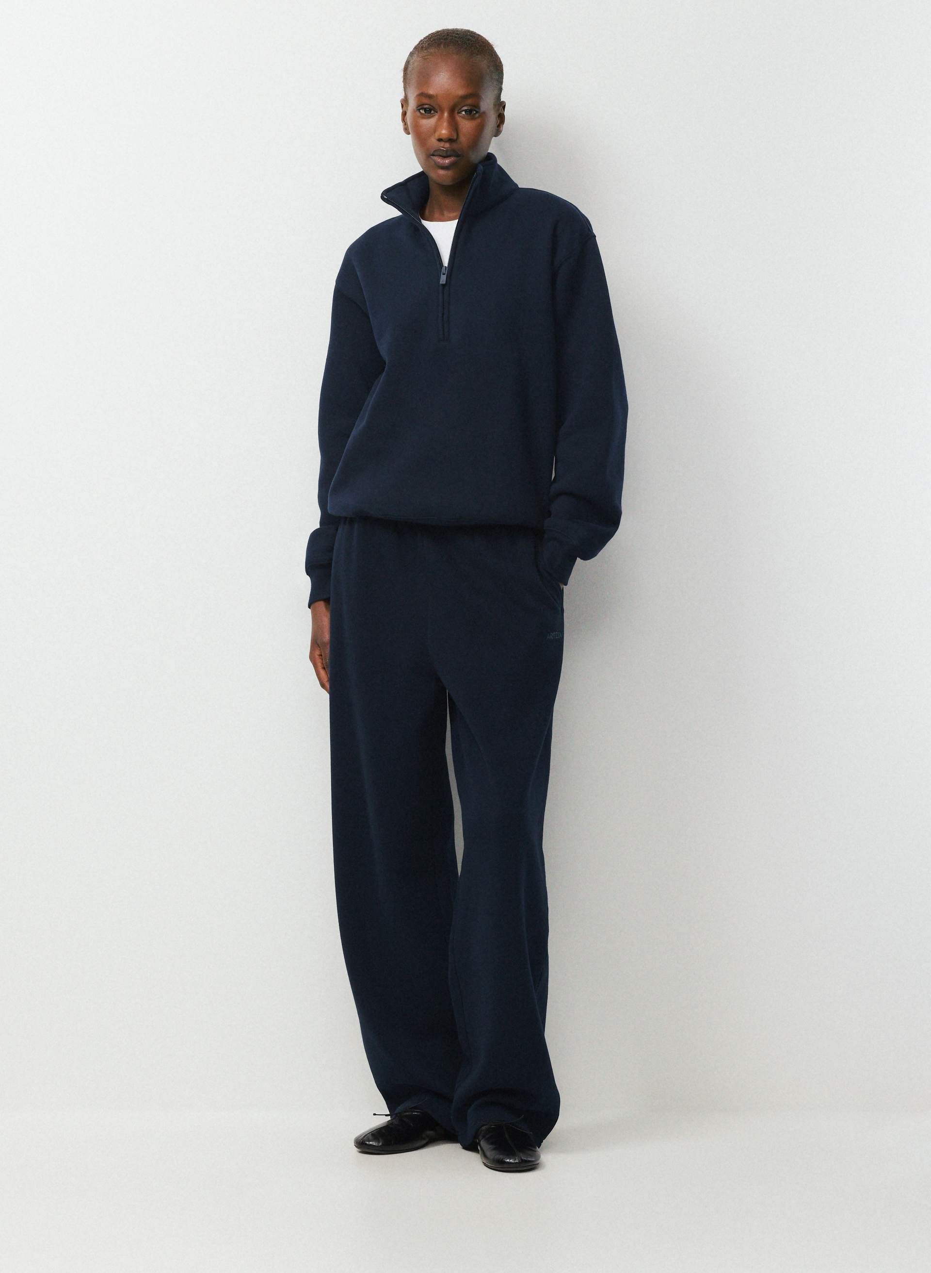 COZY SWEATFLEECE BOYFRIEND BARREL SWEATPANT | Aritzia