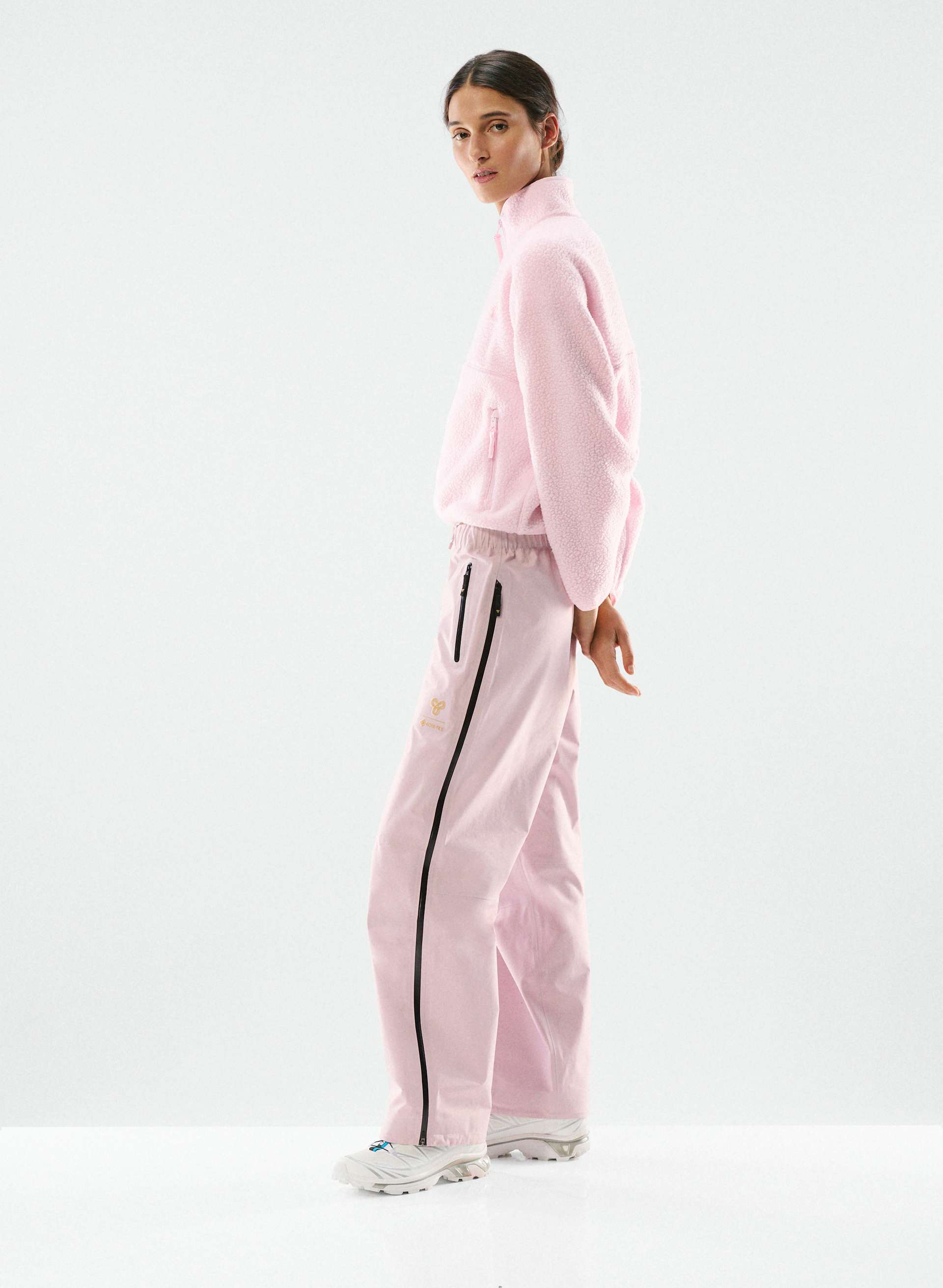 GORE-TEX® FACTOR PANT - 3-layer waterproof and windproof GORE-TEX® pants. 
