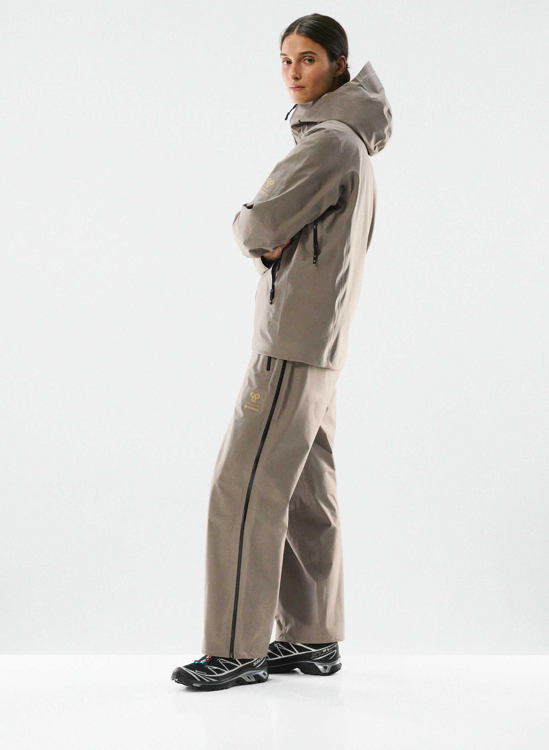GORE-TEX® FACTOR PANT - 3-layer waterproof and windproof GORE-TEX® pants. 
