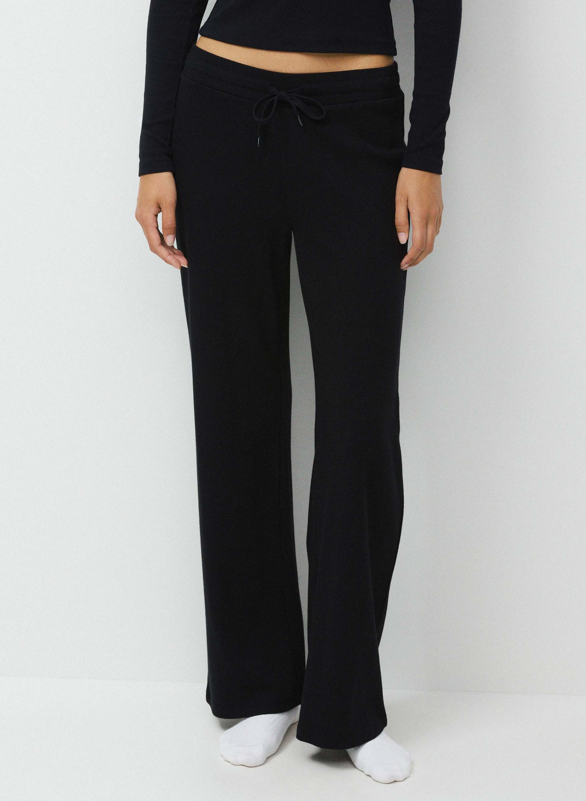 HomeStretch™ Rib Kickback Pant | Aritzia US