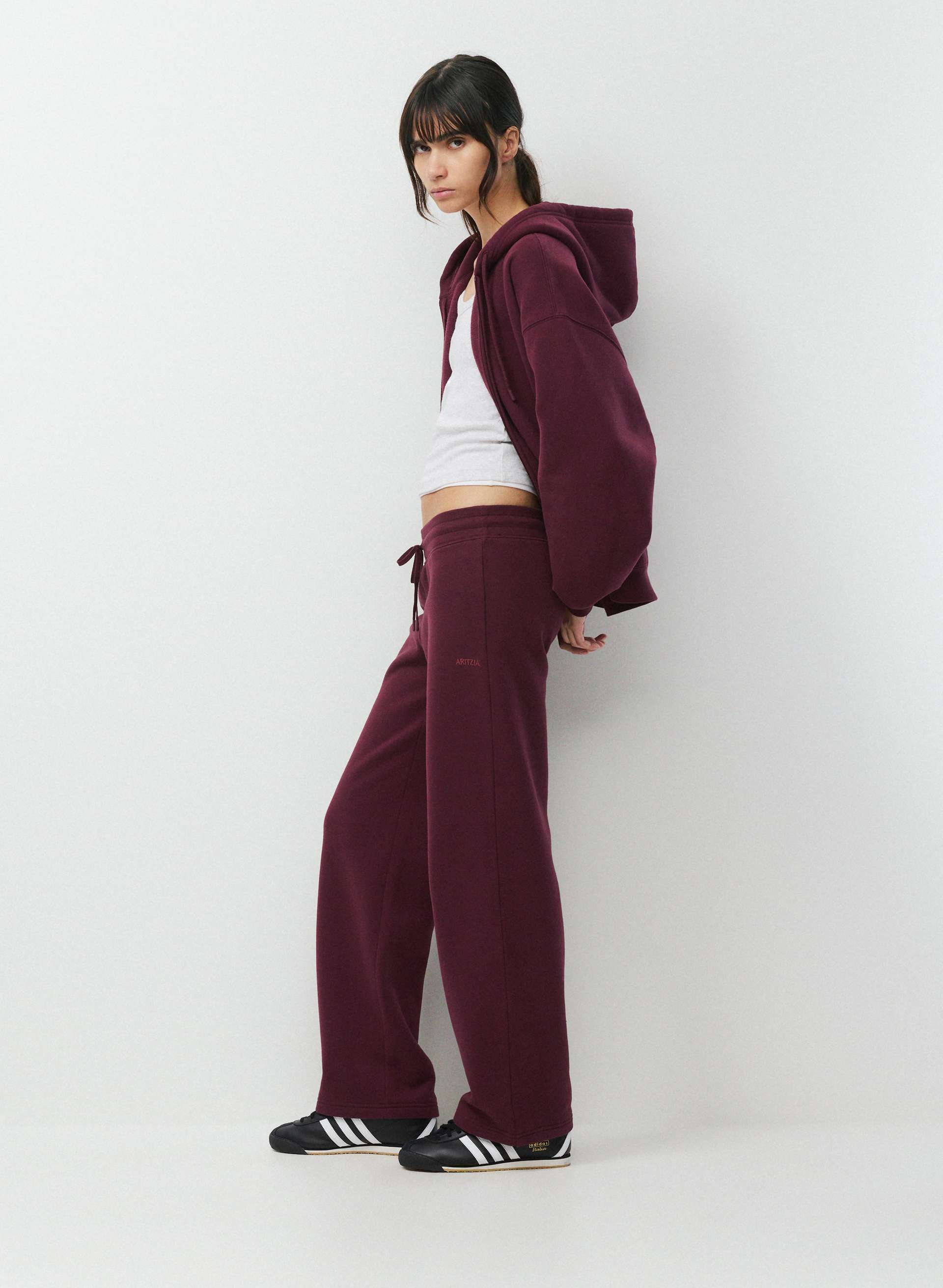 COZY SWEATFLEECE PERFECT BANDED SWEATPANT | Aritzia