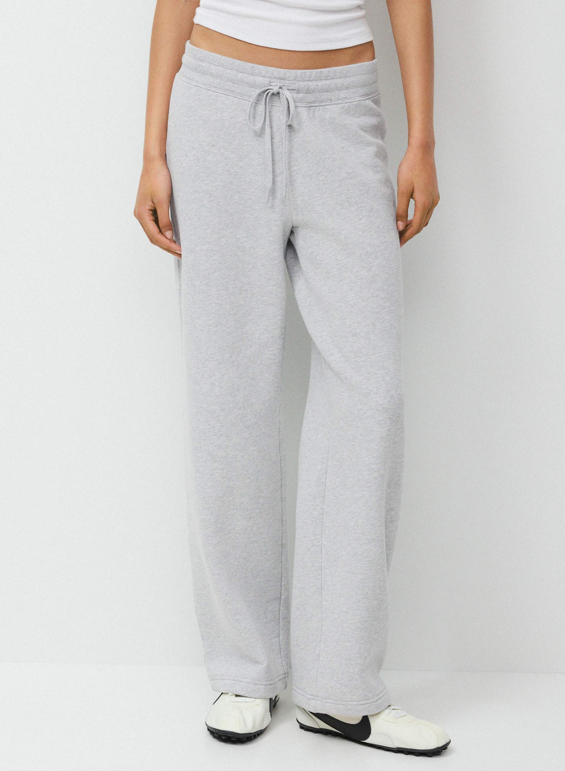 COZY SWEATFLEECE PERFECT BANDED SWEATPANT - Mid-rise wide-leg sweatpants with a wide waistband. 