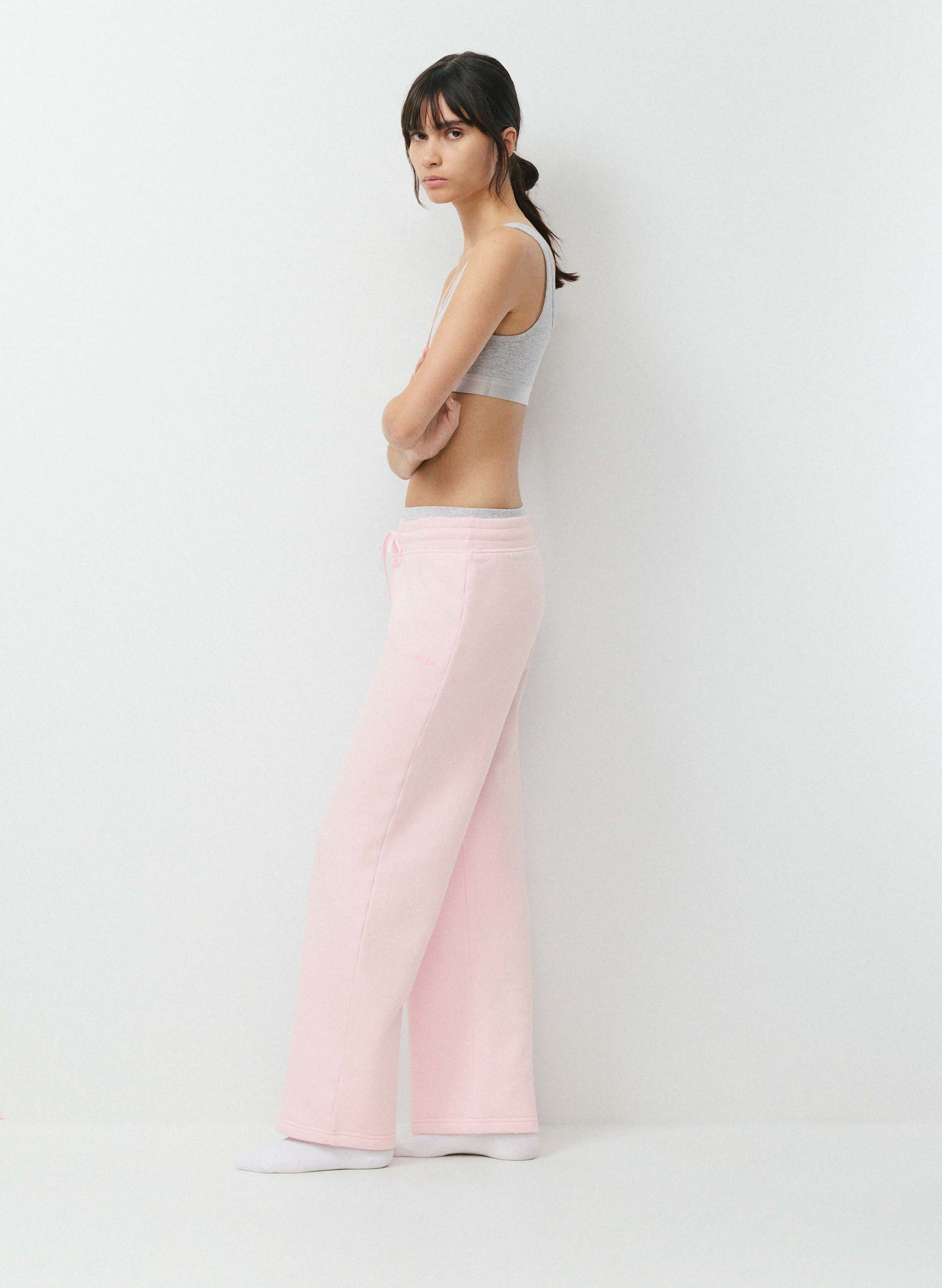 COZY SWEATFLEECE PERFECT BANDED SWEATPANT - Mid-rise wide-leg sweatpants with a wide waistband. 