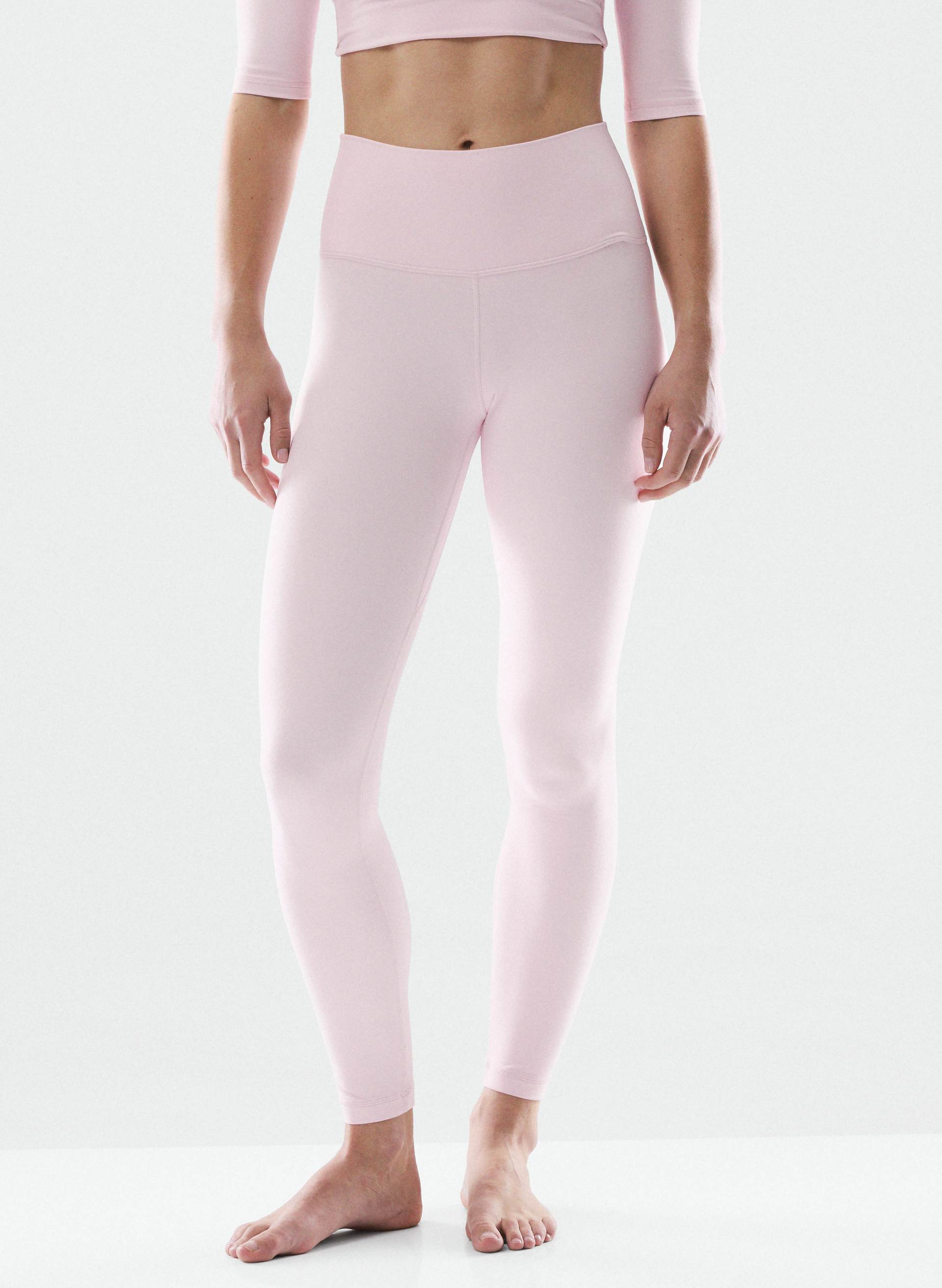 BUTTER CHEEKY HI-RISE 26" LEGGING | Aritzia