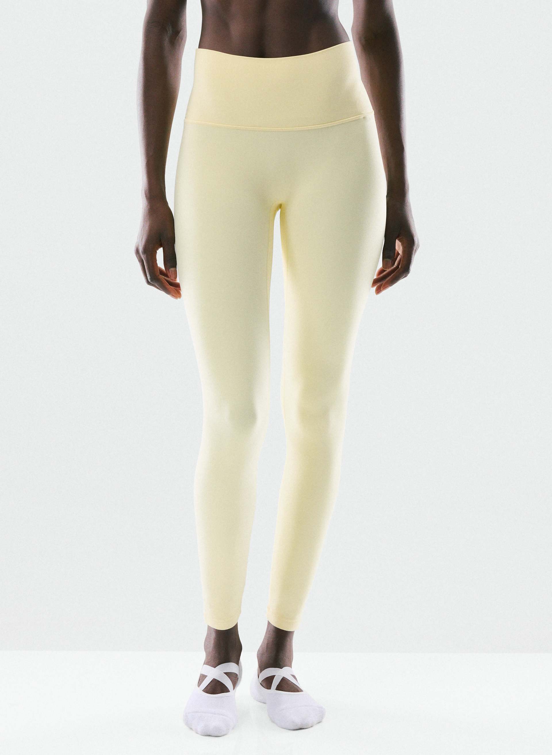 LEGGING INFINITE 66 CM SCULPTANT À TAILLE HAUTE - BUTTER - Legging sculptant à taille haute sans coutures à l’avant en tissu qui évacue la transpiration. 
