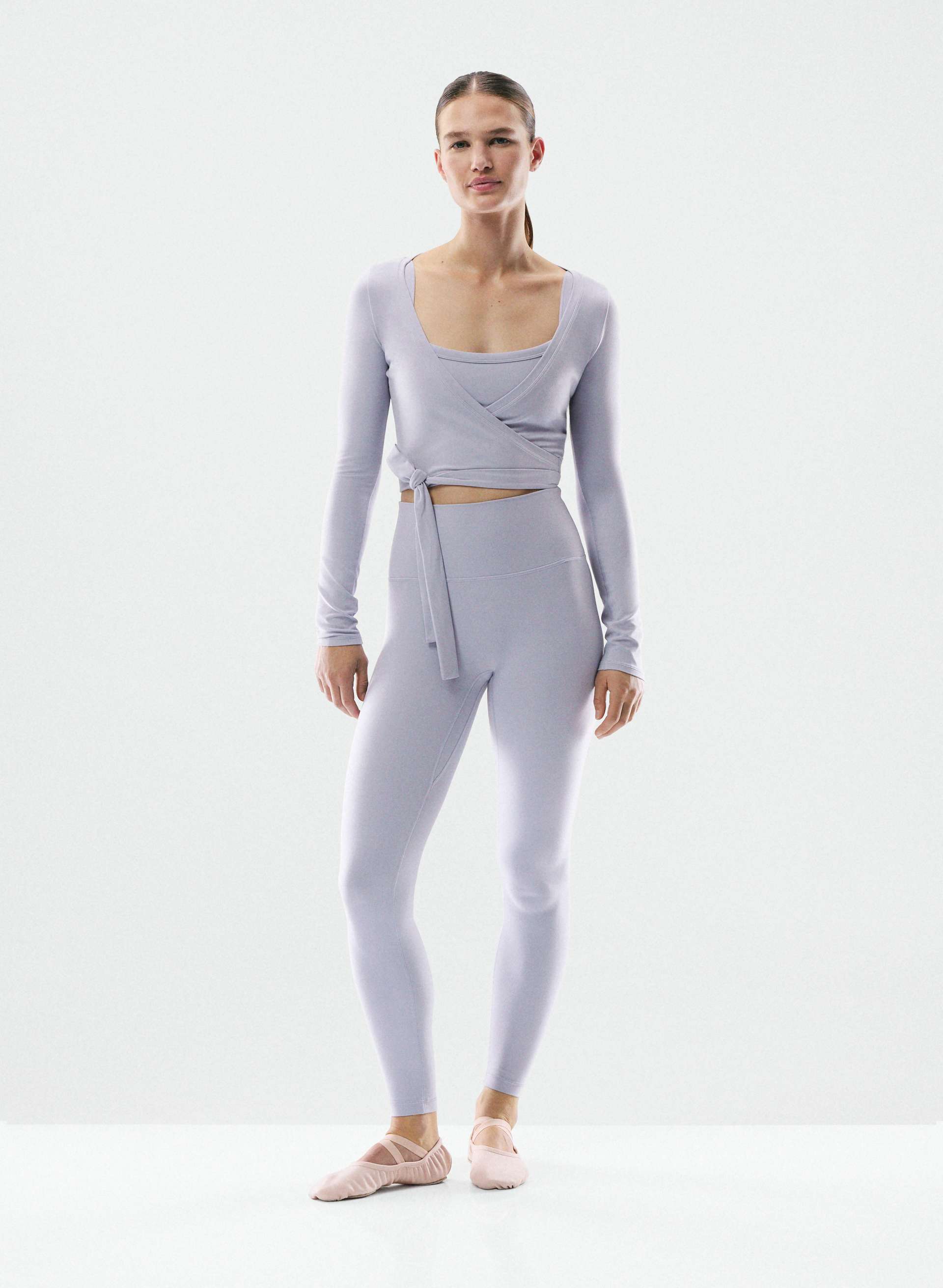 LEGGING CHEEKY INFINITE 66 CM T. H. - BUTTER | Aritzia