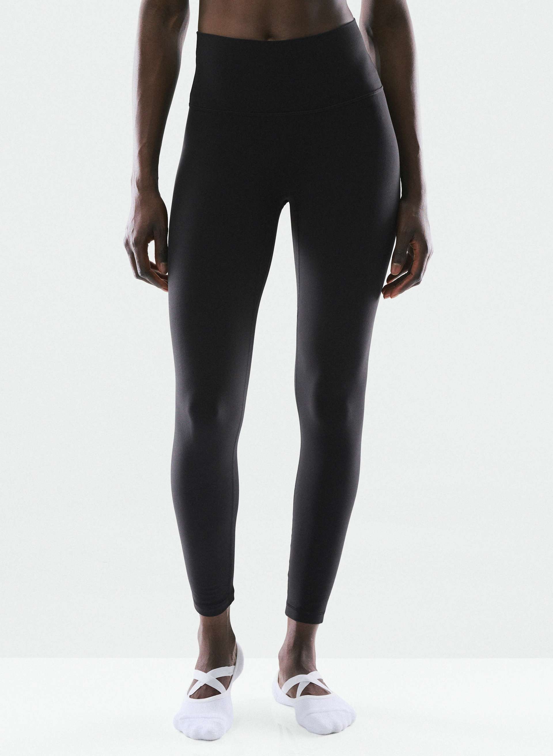 BUTTER CHEEKY INFINITE HI-RISE 24" LEGGING | Aritzia
