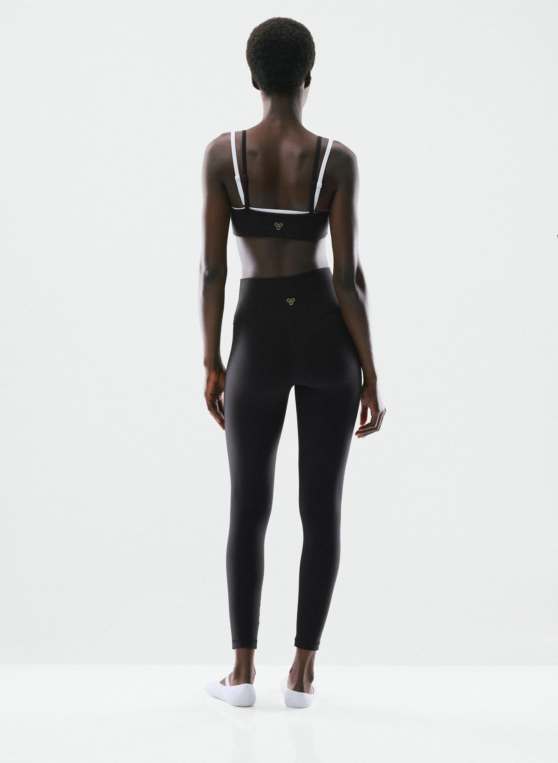 BUTTER CHEEKY INFINITE HI-RISE 24" LEGGING | Aritzia