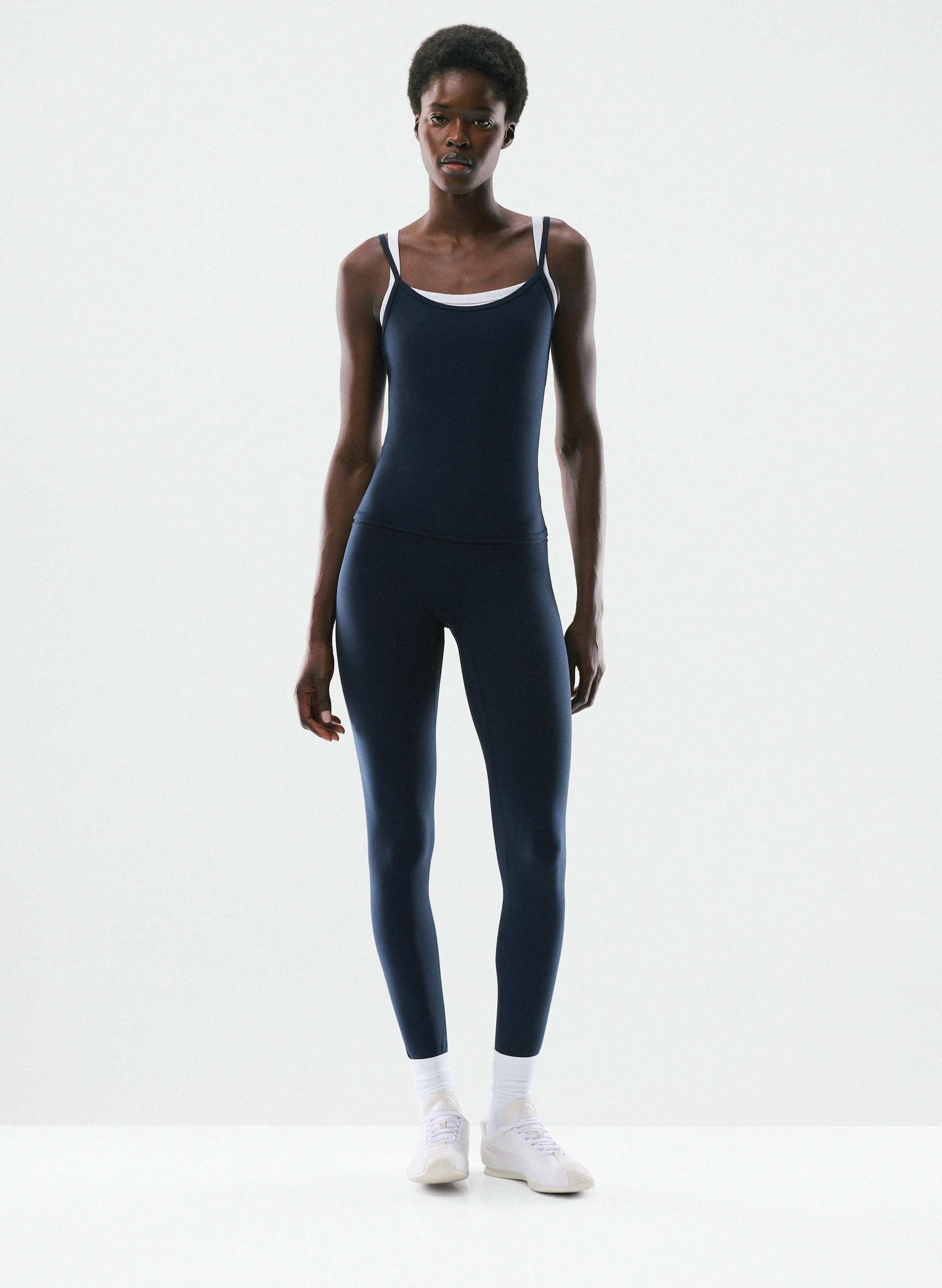BUTTER CHEEKY INFINITE HI-RISE 28" LEGGING - Sweat-wicking high-rise cheeky leggings with no front seam. 