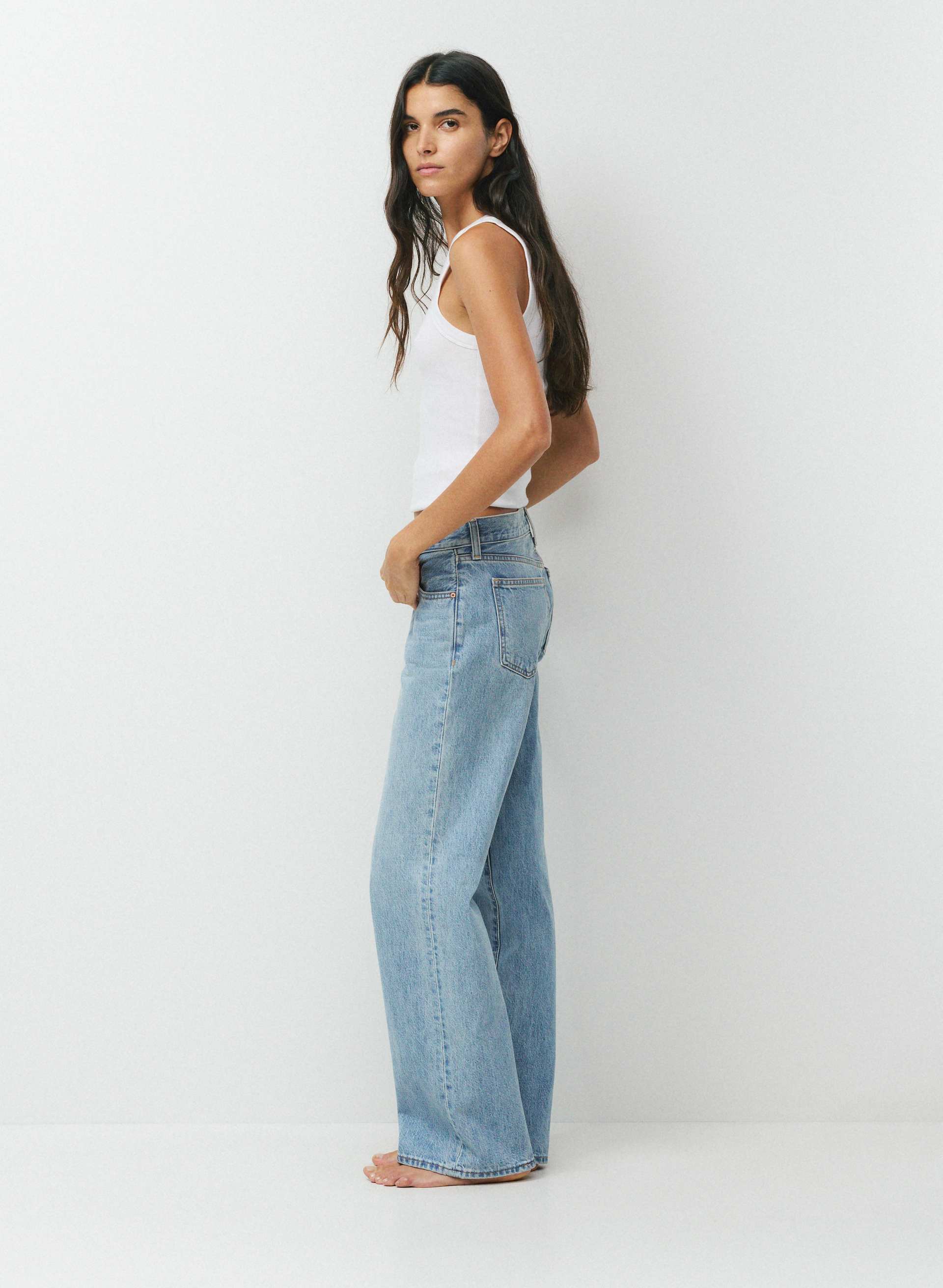 THE FARRAH LO-RISE WIDE JEAN | Aritzia