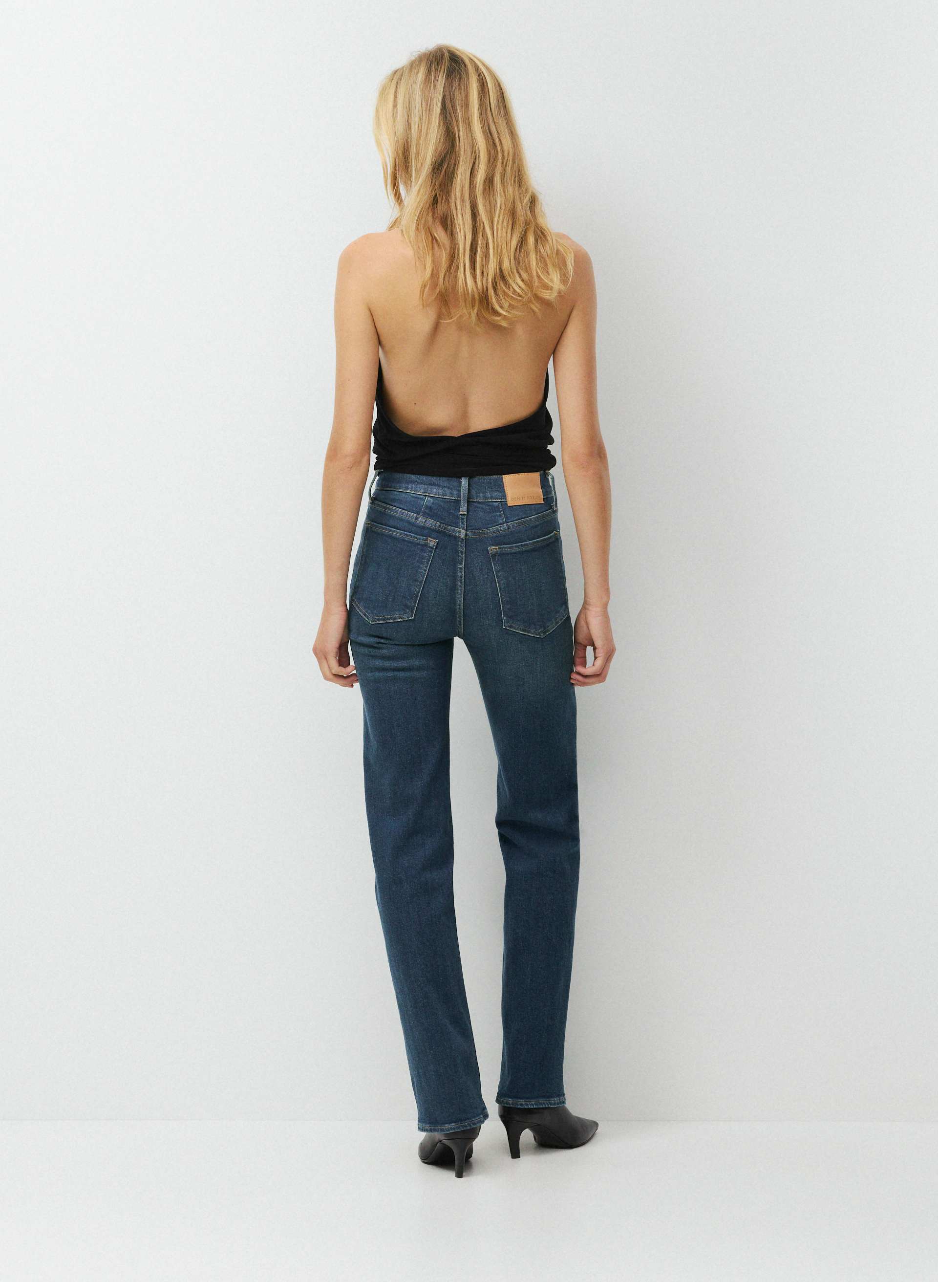 THE ‘90S SNATCHED HI-RISE STRAIGHT JEAN | Aritzia