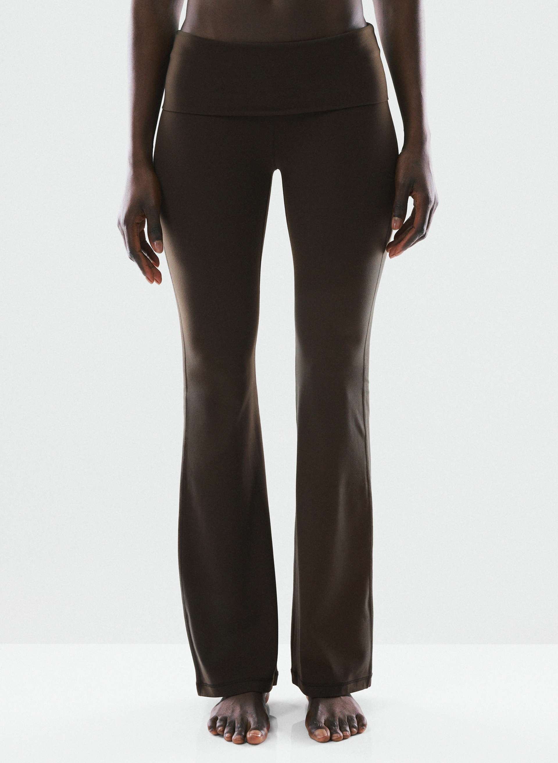 BUTTER FOLDOVER FLARE 32" LEGGING | Aritzia