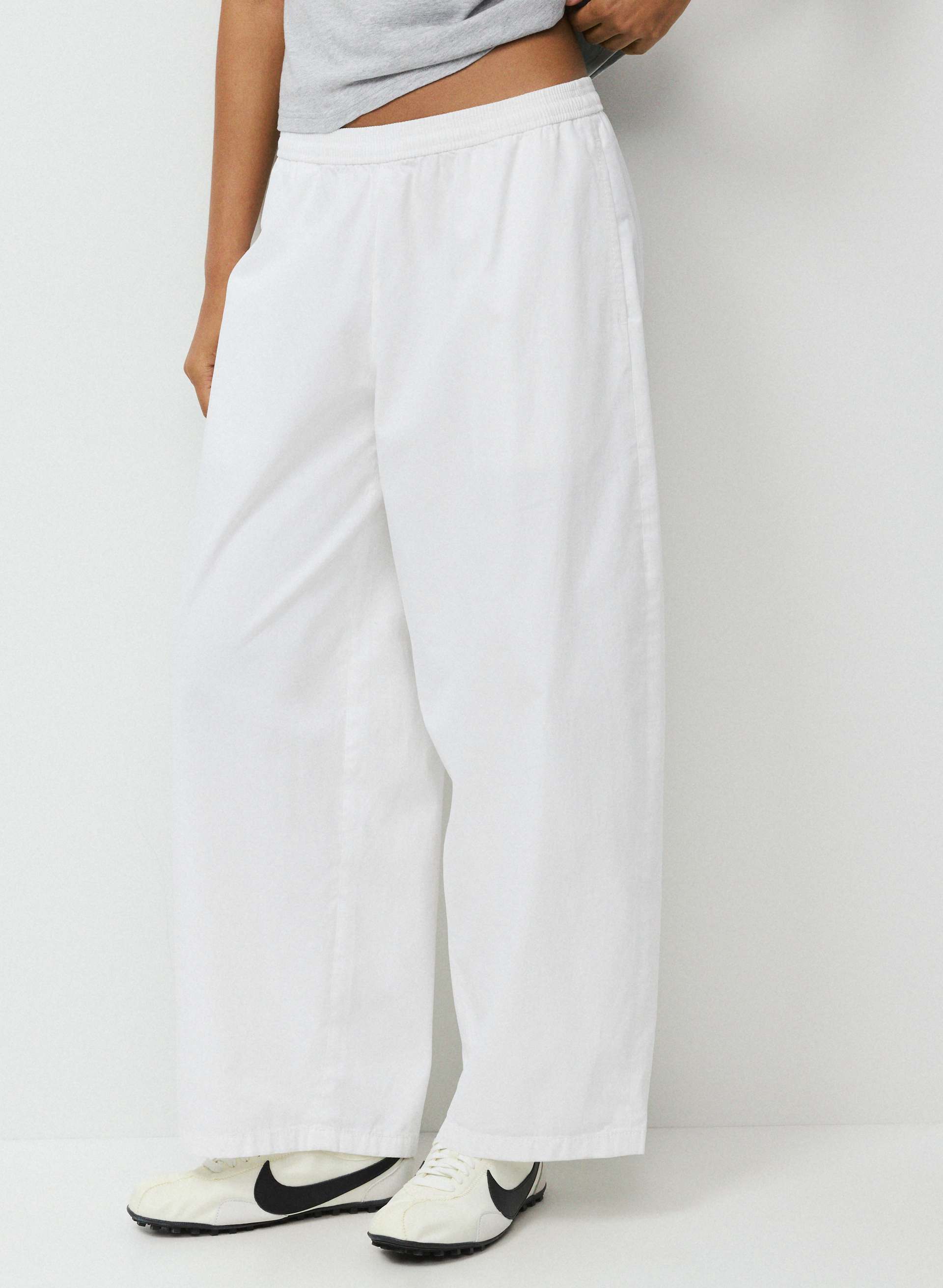 PANTALON VOLTAGE DE STYLE BARIL | Aritzia