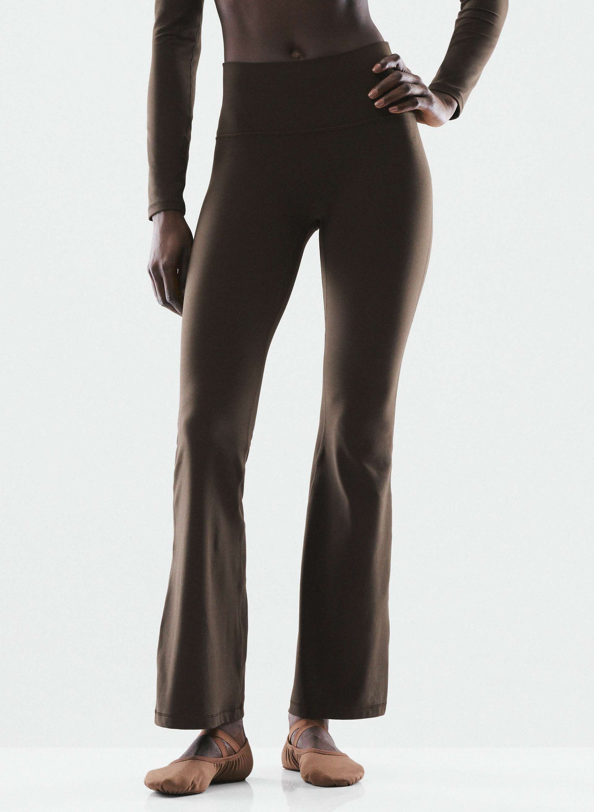 BUTTER CHEEKY INFINITE HI FLARE 30" LEGGING | Aritzia