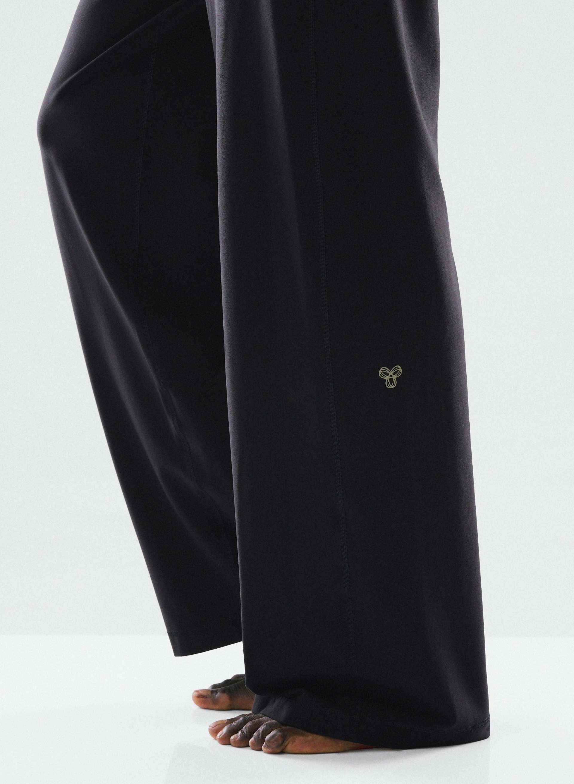 BUTTER RECOVERY PANT | Aritzia