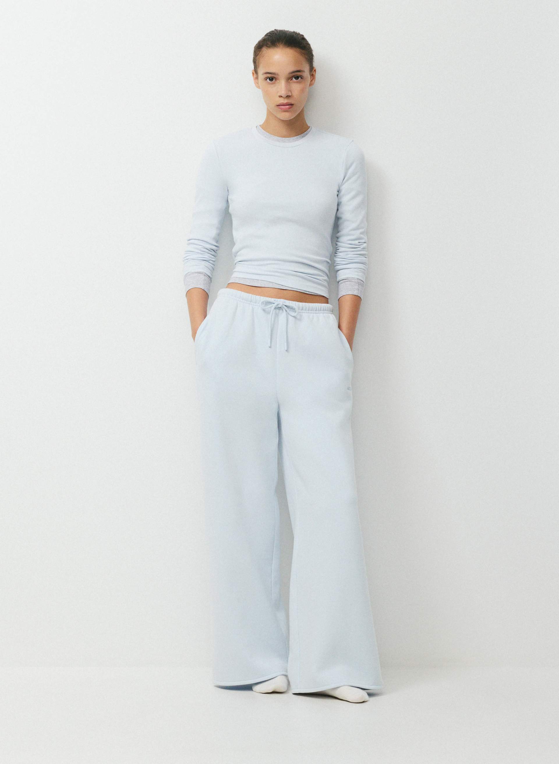 COZY SWEATFLEECE MEGA FLUTTER™ SWEATPANT - Oversized, high-rise flutter-leg sweatpants with finished hem. 