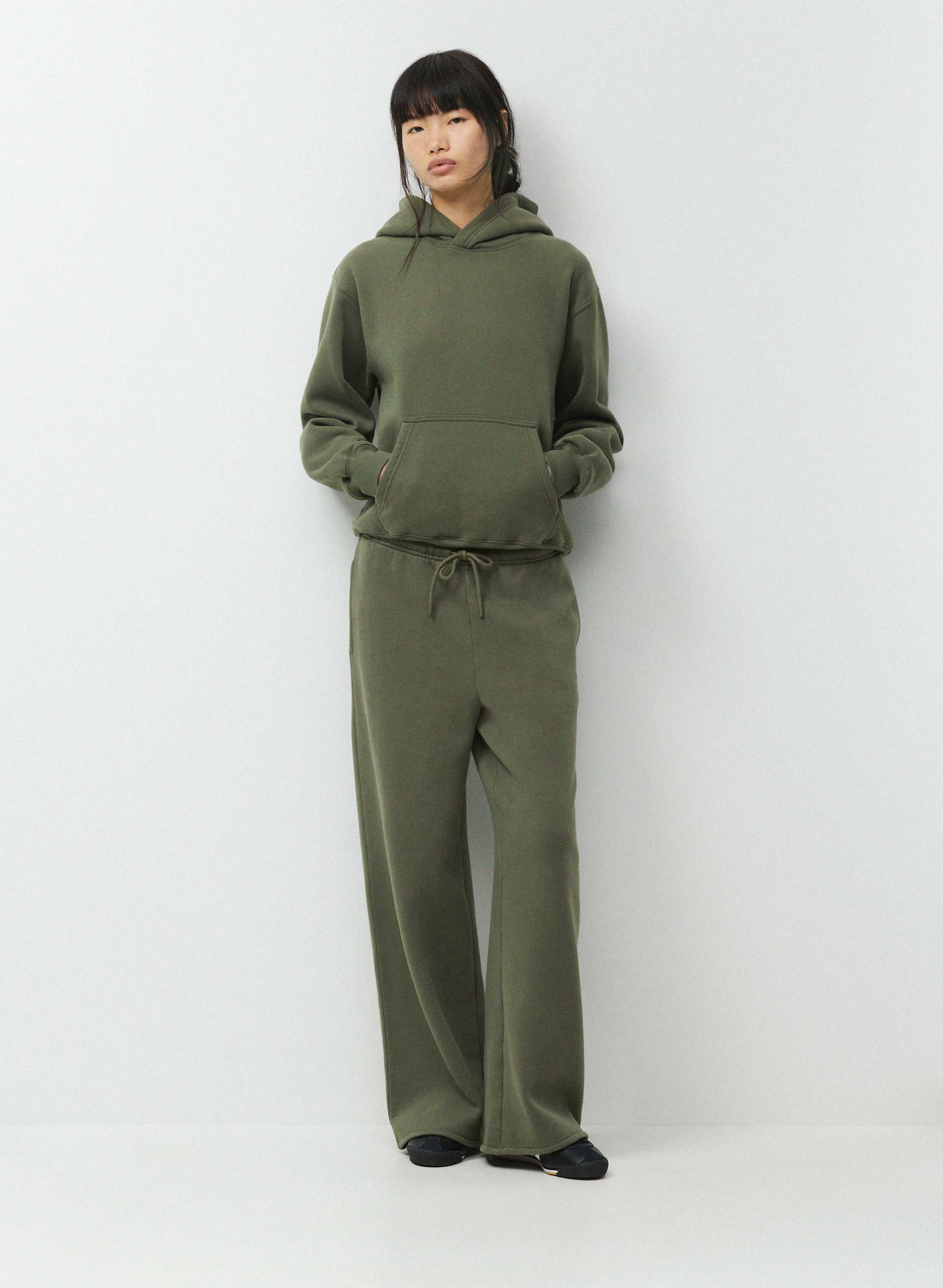 COZY SWEATFLEECE MEGA FLUTTER™ SWEATPANT - Oversized, high-rise flutter-leg sweatpants with finished hem. 
