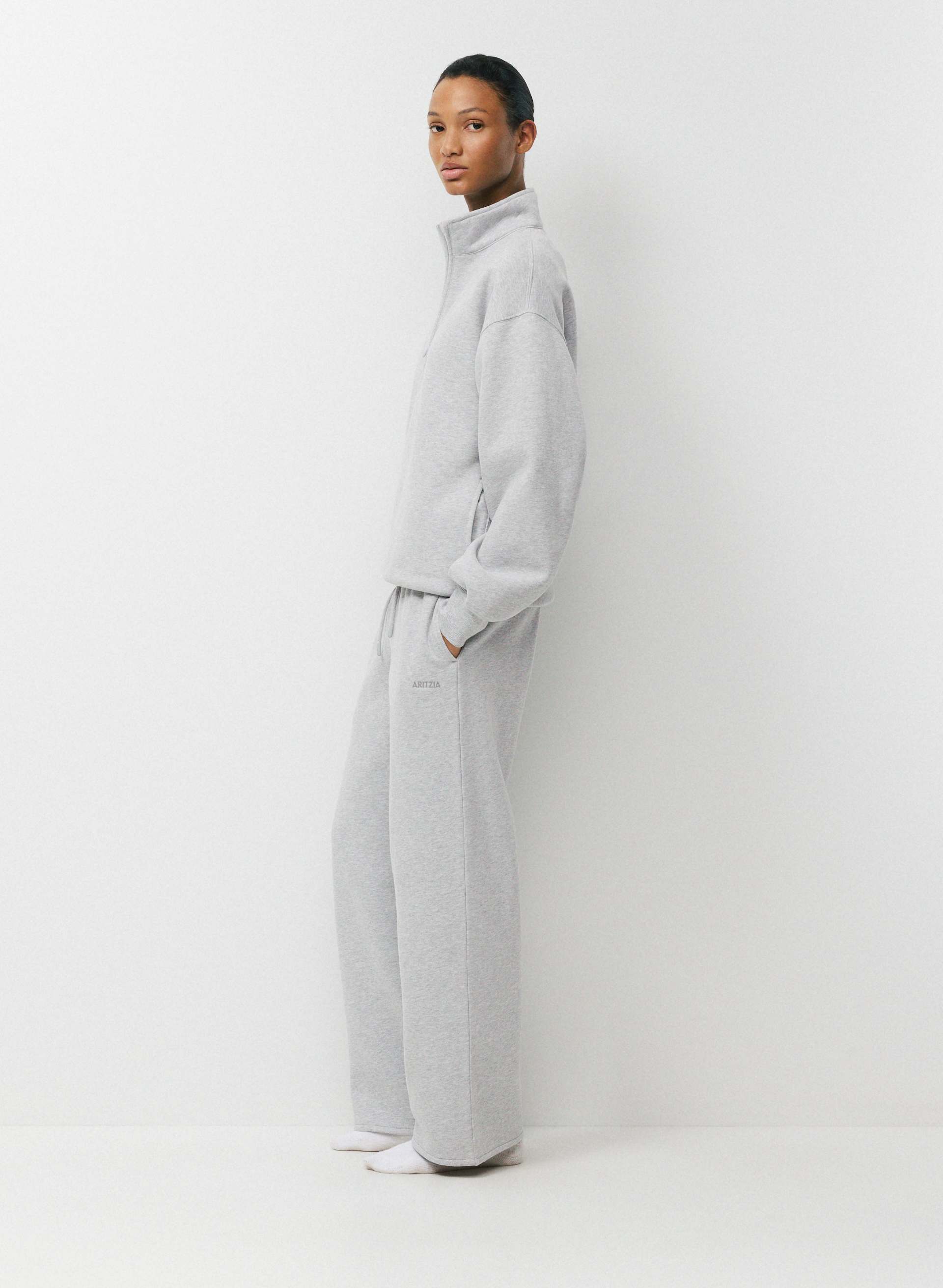 COZY SWEATFLEECE MEGA FLUTTER™ STRAIGHT PANT | Aritzia