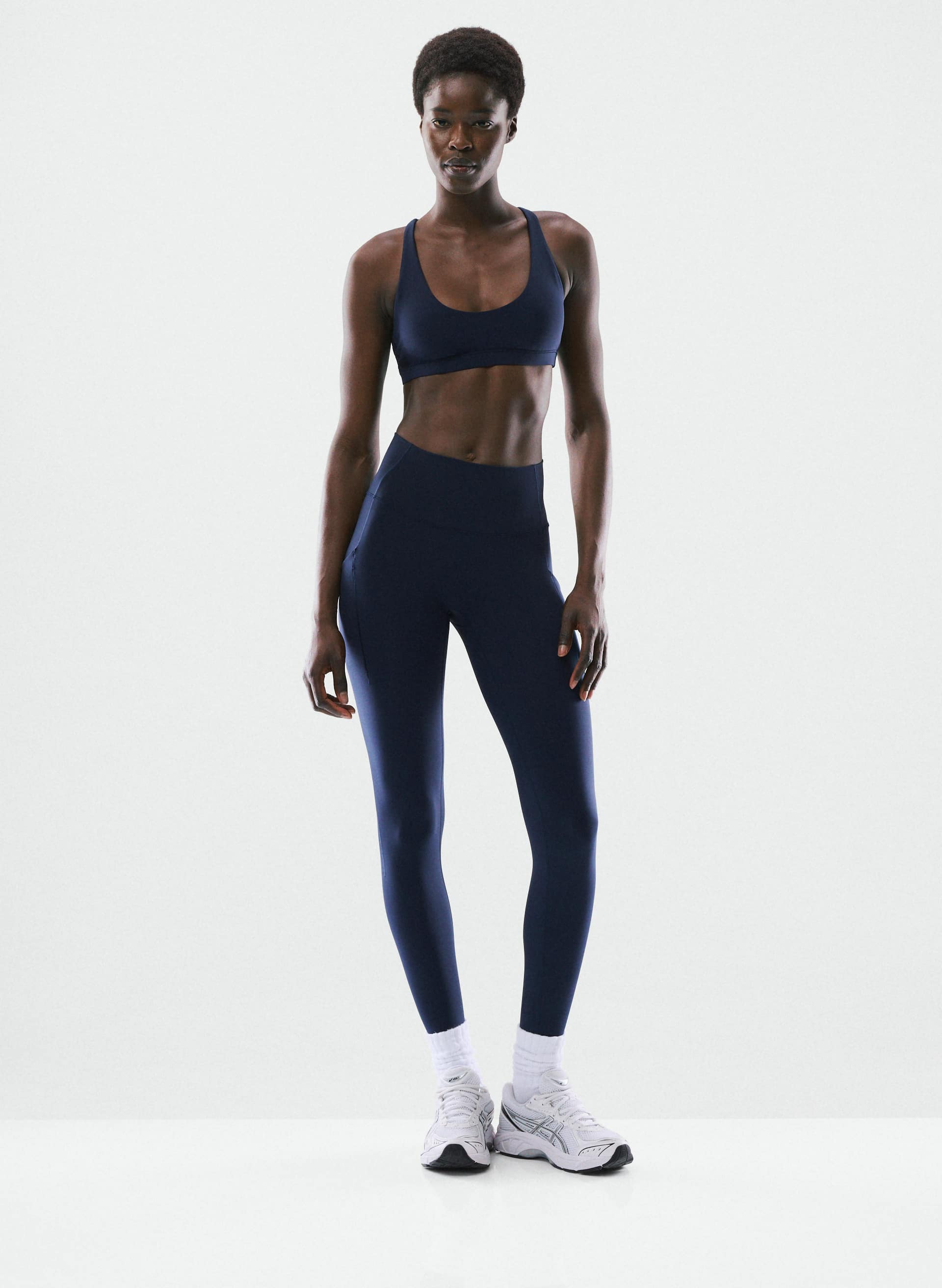 POWERBUTTER™ ION INFINITE HI-RISE 26" LEGGING | Aritzia