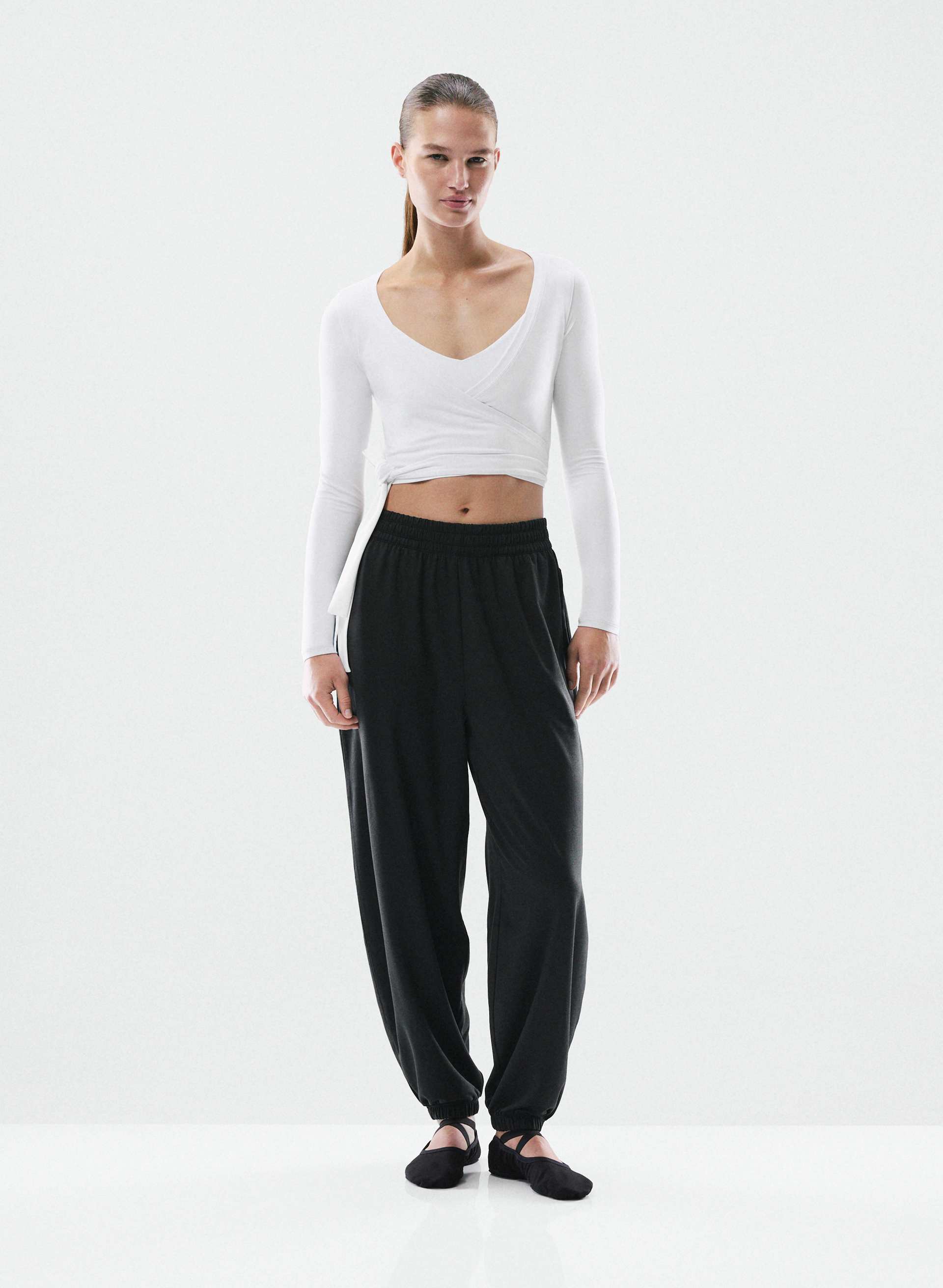 SOFTBOUND™ FLOWSTATE PANT | Aritzia