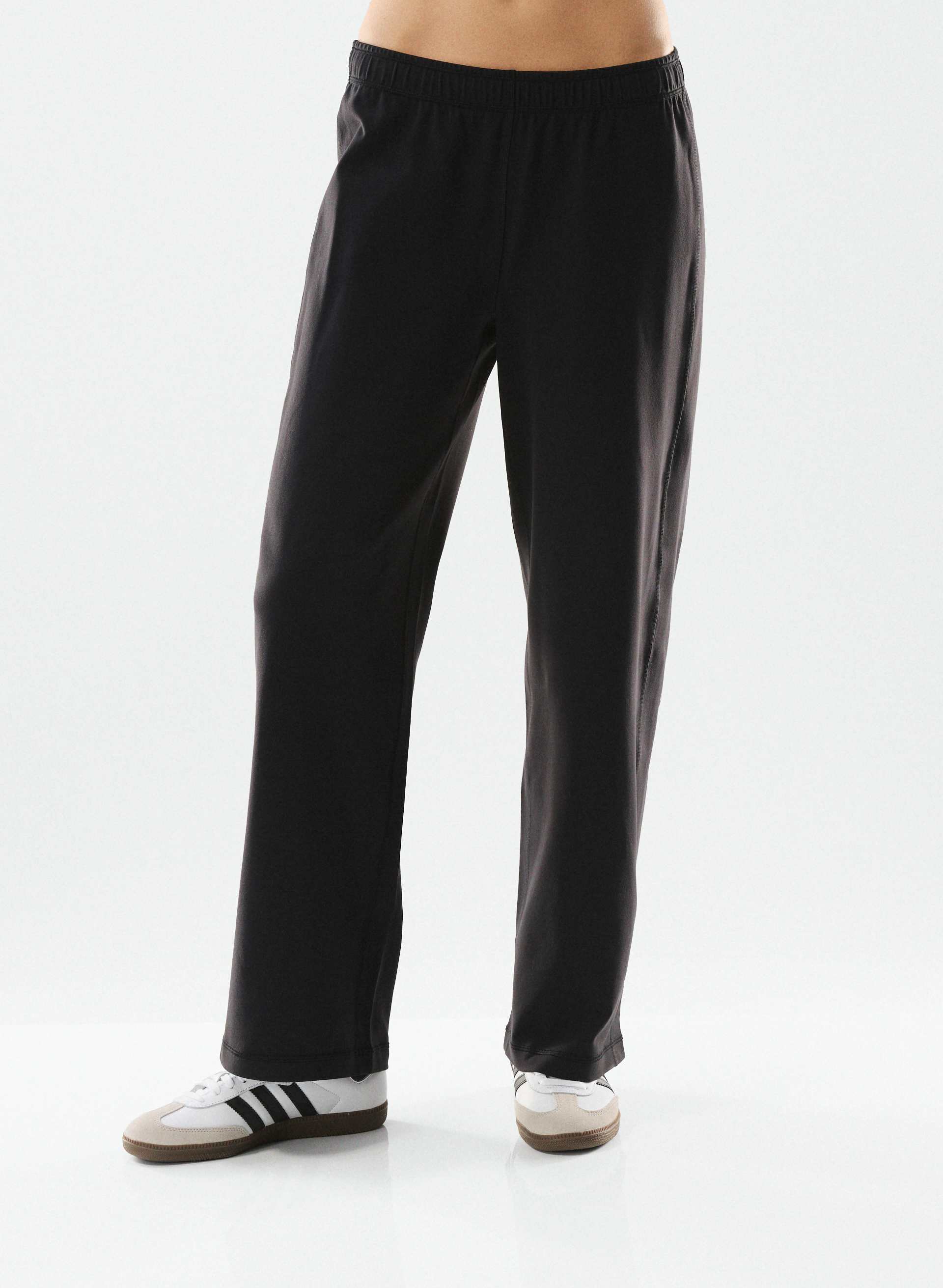 LIFE RECOVERY PANT - Relaxed mid-rise, wide-leg pants. 