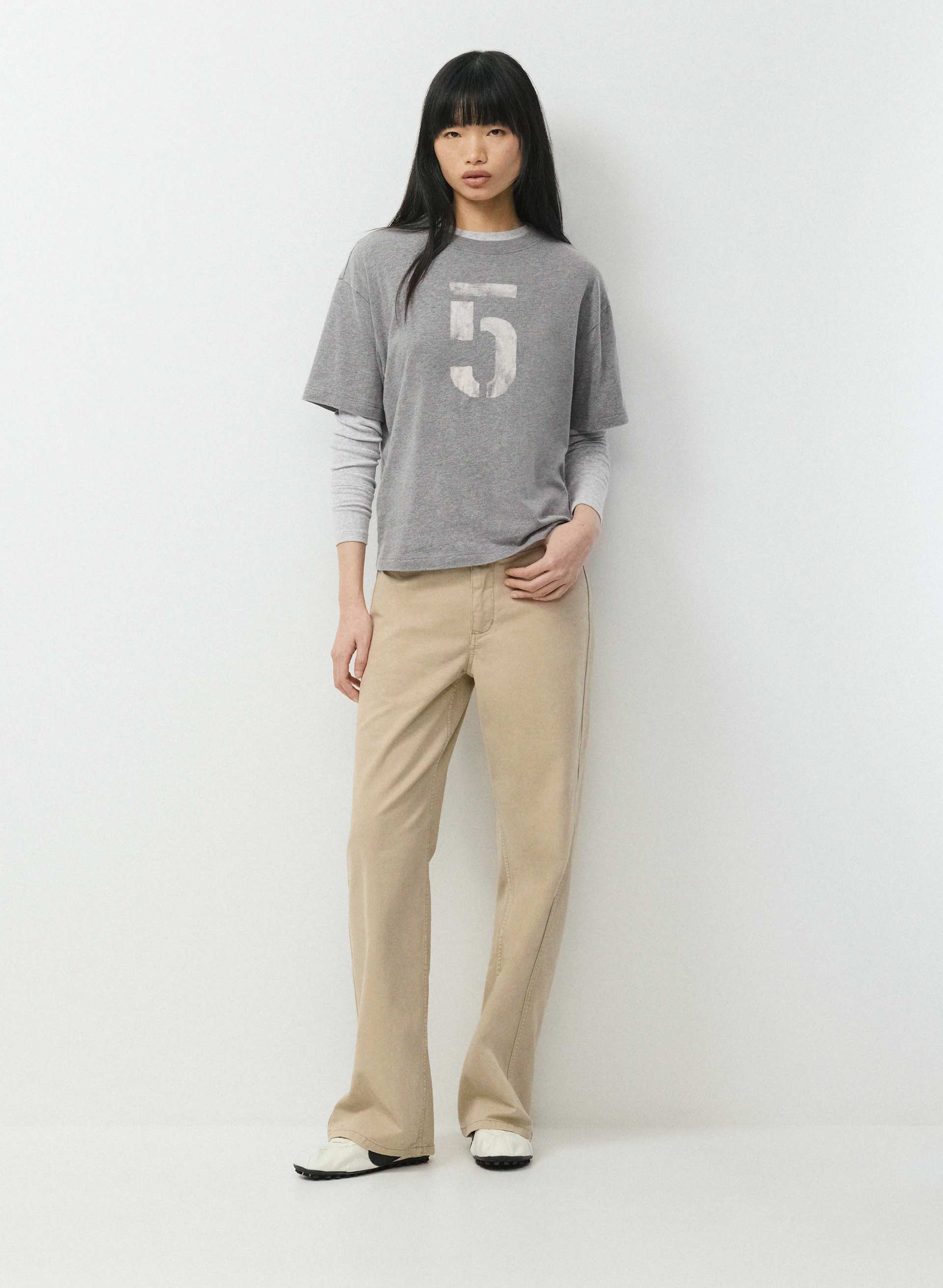 PANTALON ROADSIDE - Pantalon à taille très basse et à jambe droite entièrement fait de coton. 