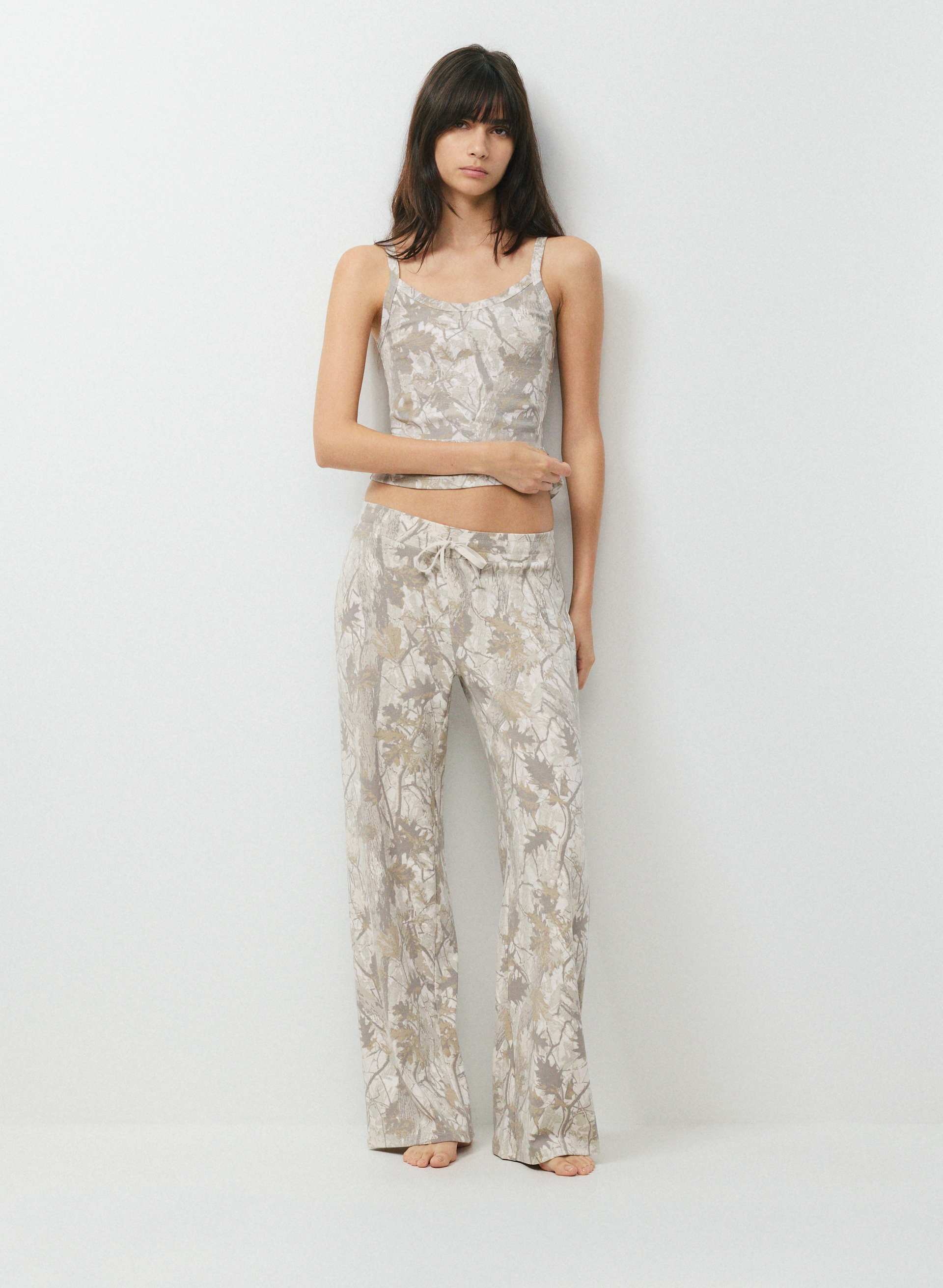 HomeStretch™ Rib Kickback Pant | Aritzia US