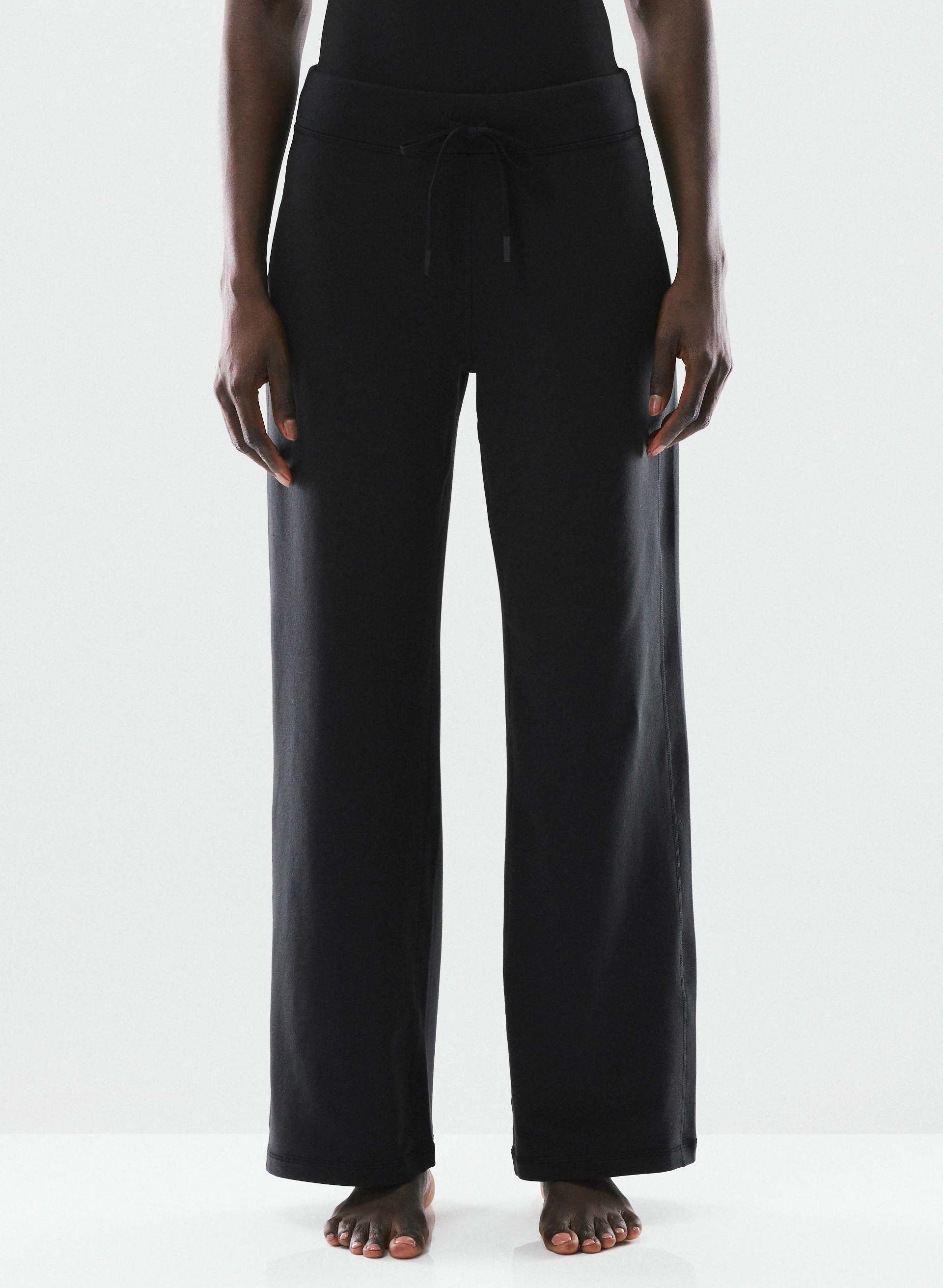 HALODRAPE™ ONWARD PANT | Aritzia