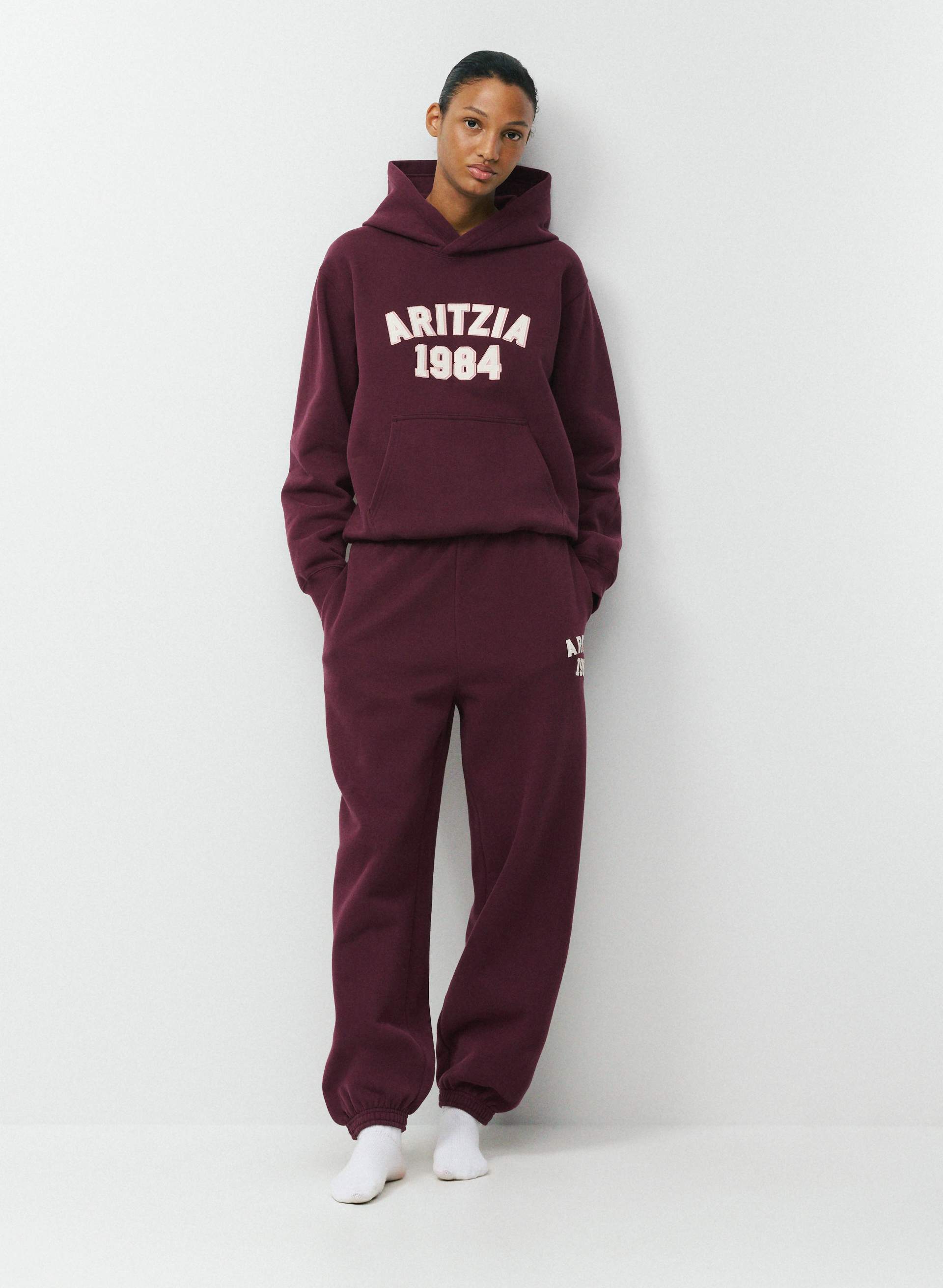 COZY SWEATFLEECE MEGA JOGGER | Aritzia