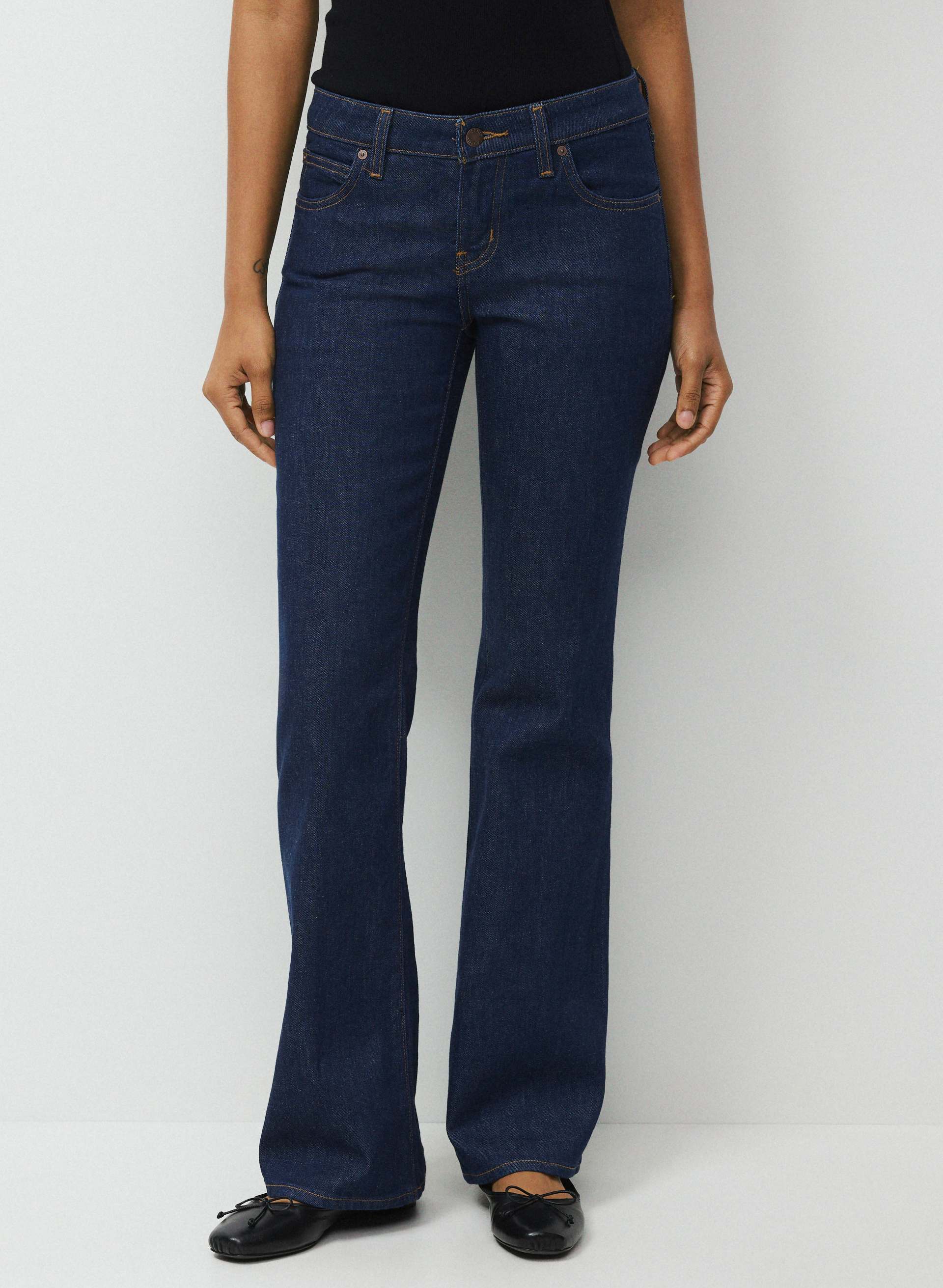 002 SLIM LO-RISE BOOTCUT JEAN | Aritzia