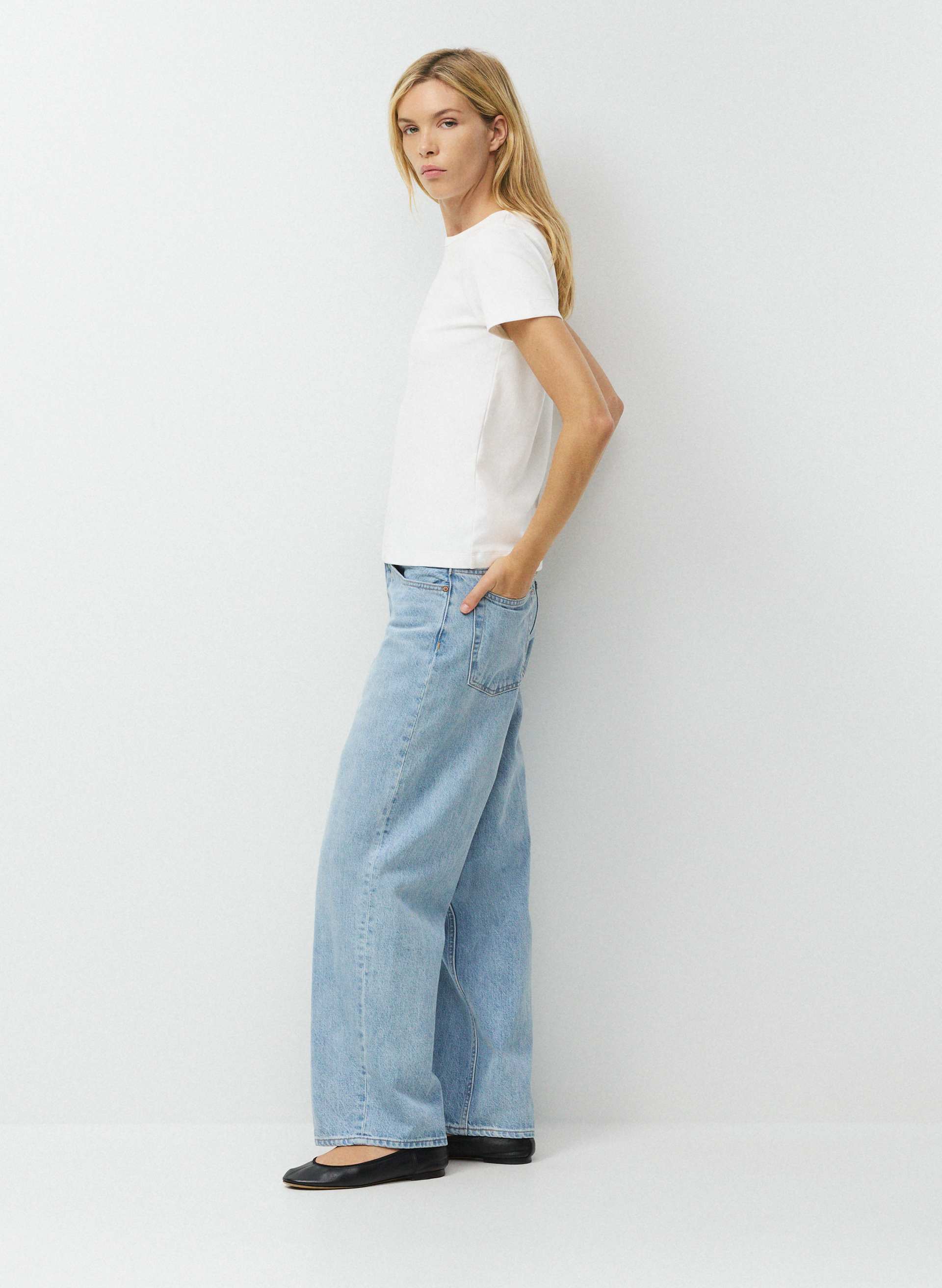 003 RELAXED LO-RISE BAGGY JEAN | Aritzia
