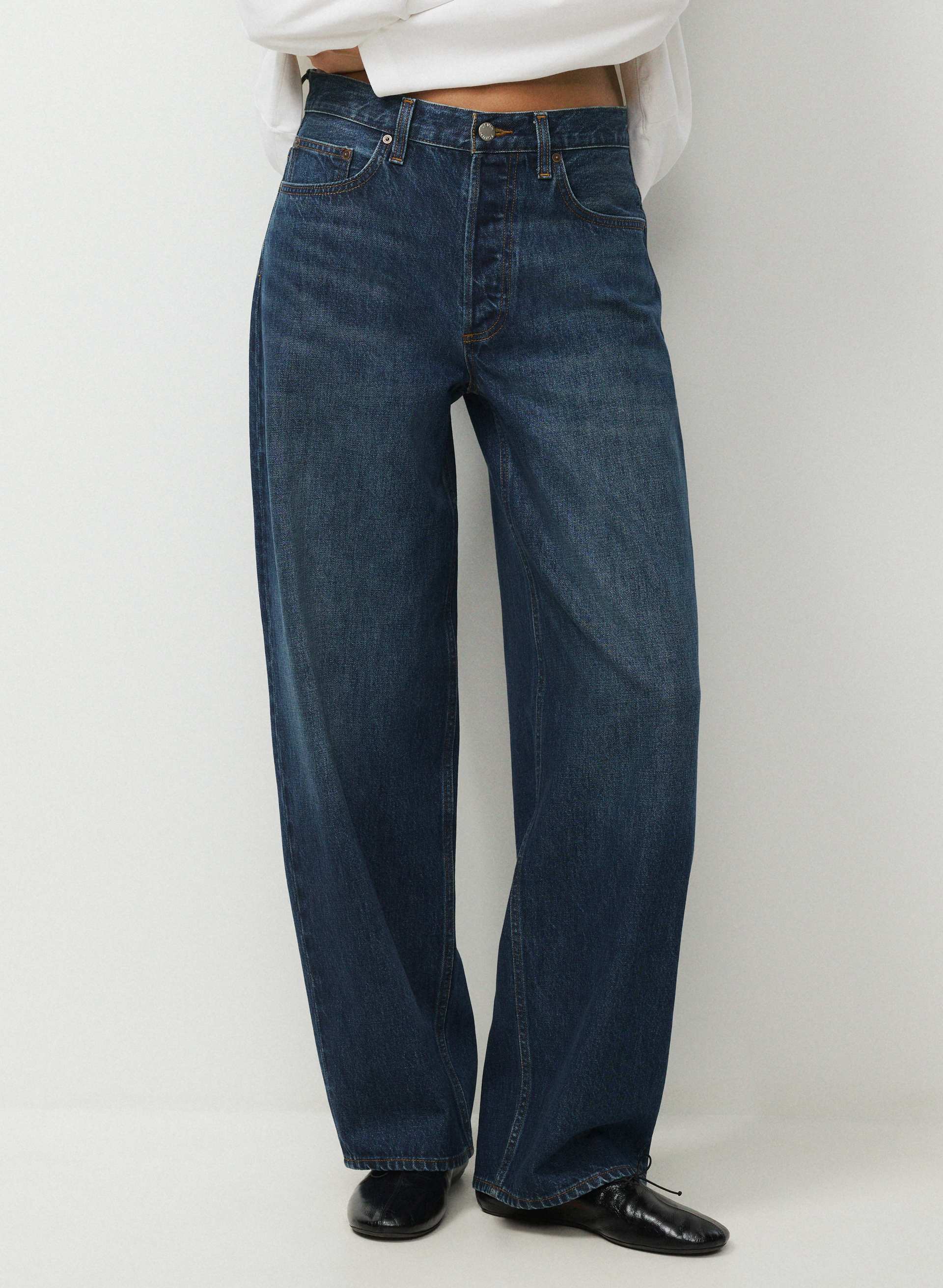 003 RELAXED LO-RISE BAGGY JEAN | Aritzia