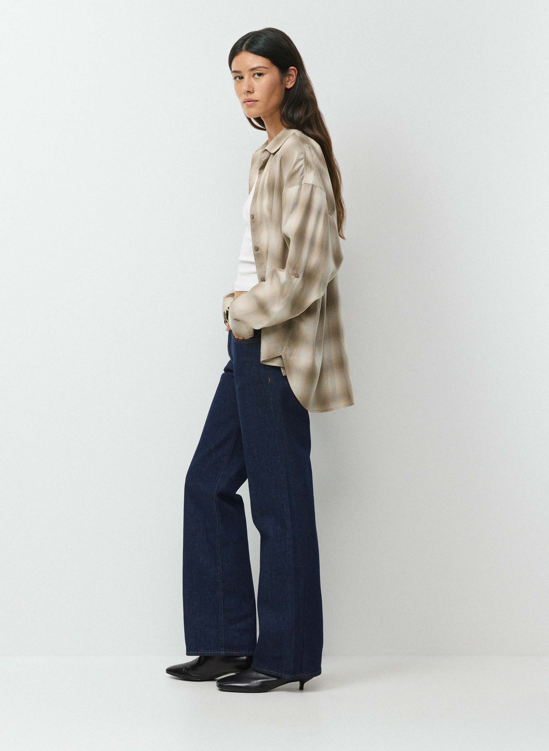THE FARRAH LO-RISE WIDE JEAN | Aritzia