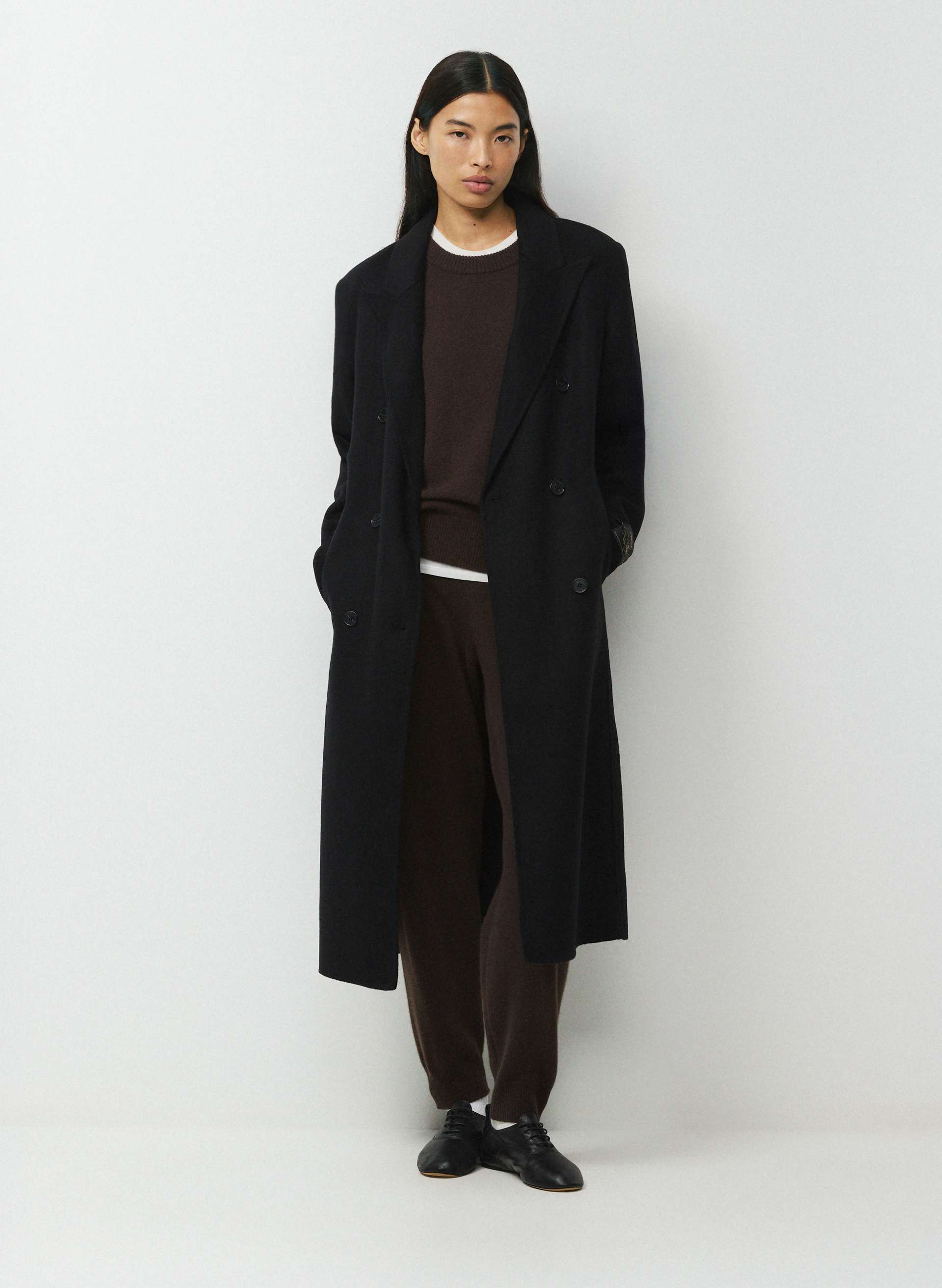 ESSENTIAL CASHMERE DECIPHER JOGGER | Aritzia