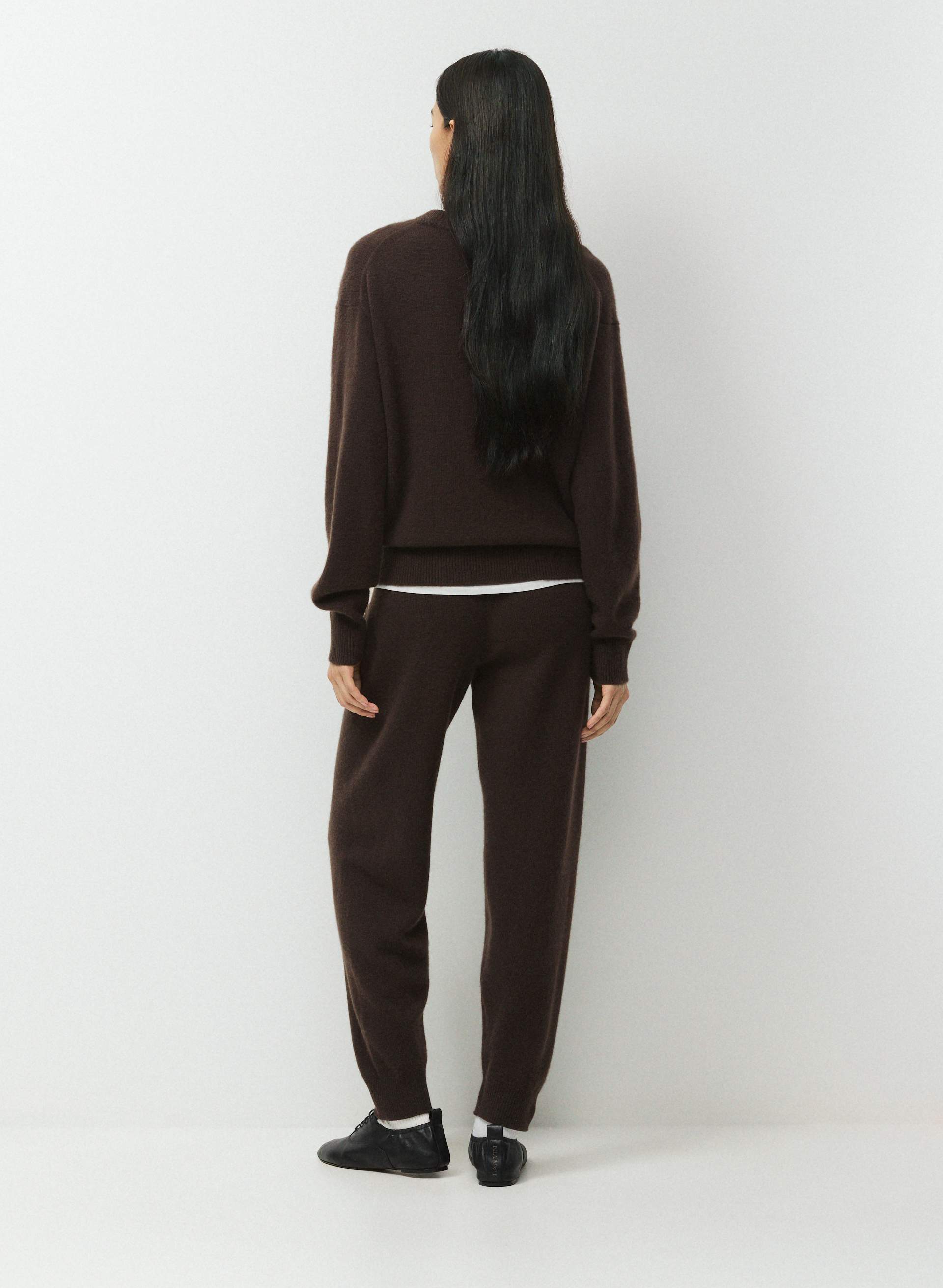 ESSENTIAL CASHMERE DECIPHER JOGGER | Aritzia