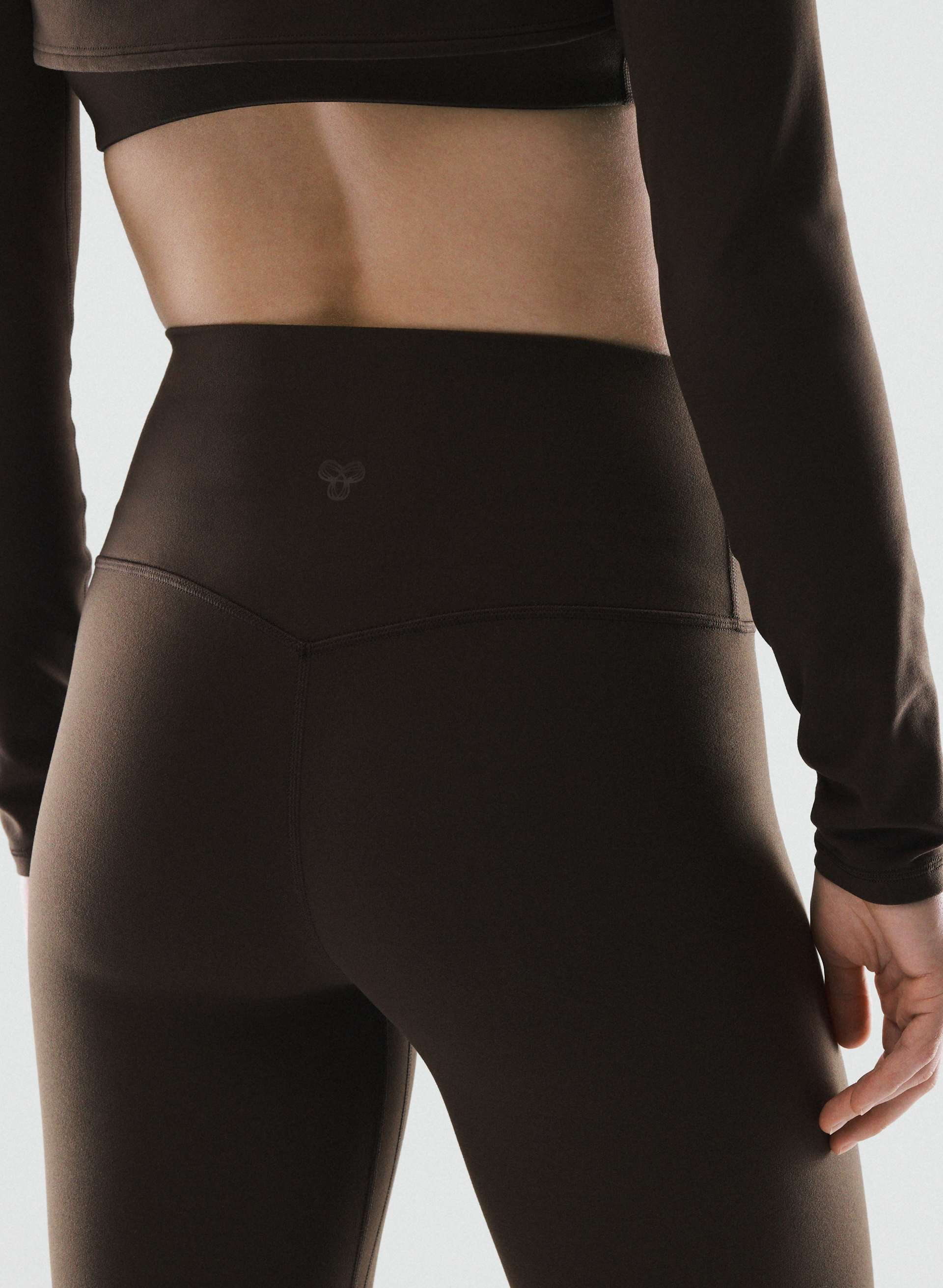 BUTTER CHEEKY HI-RISE STIRRUP LEGGING | Aritzia