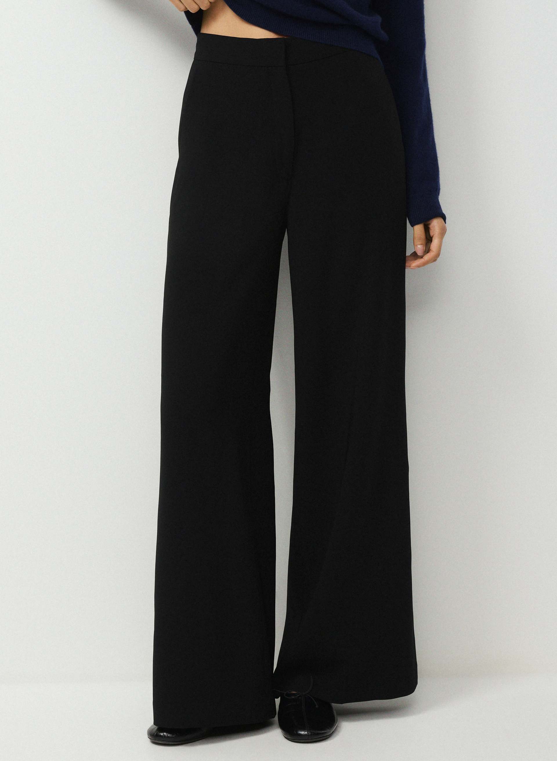 LEEWAY PANT | Aritzia