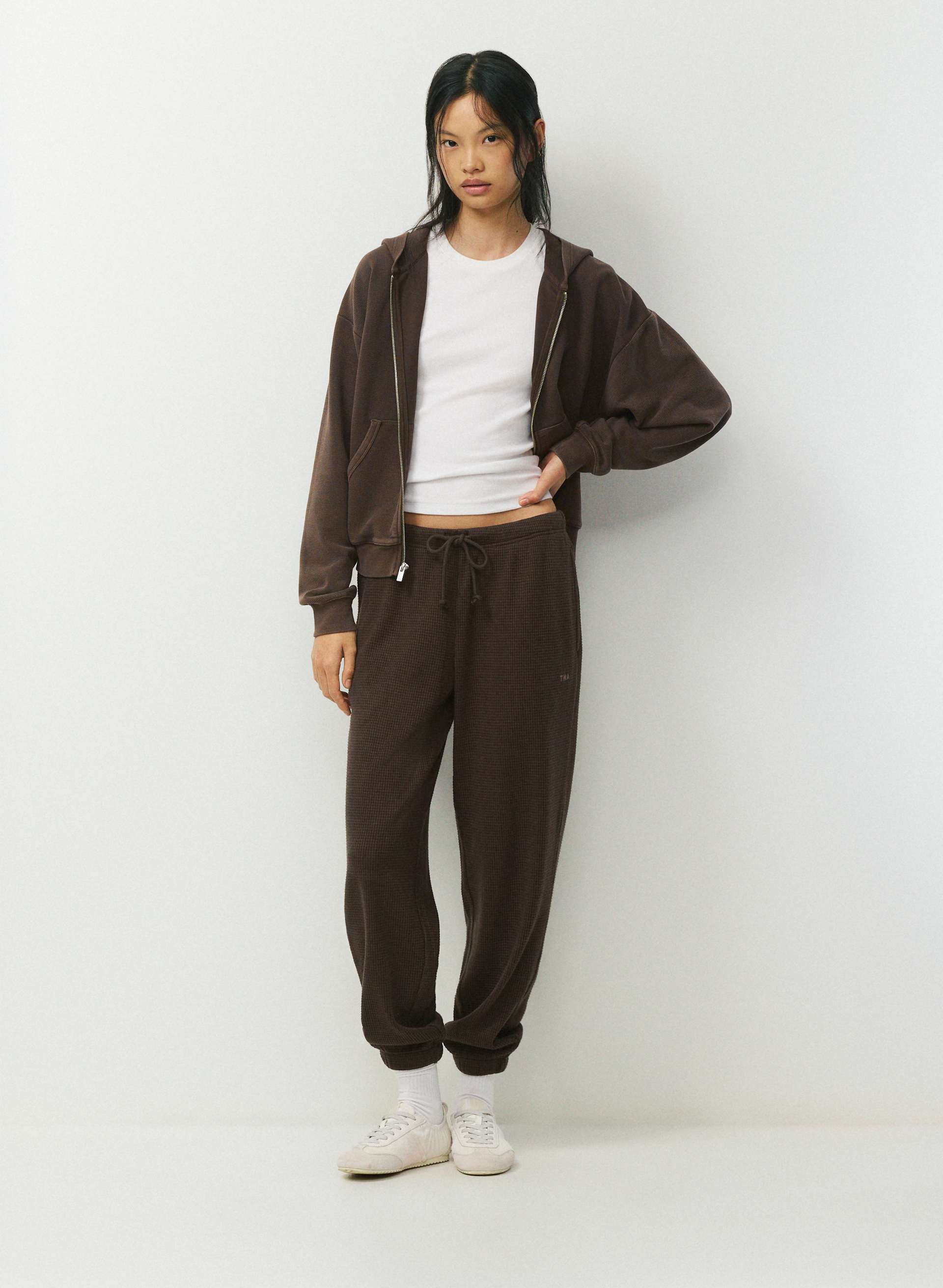 PORCH JOGGER | Aritzia