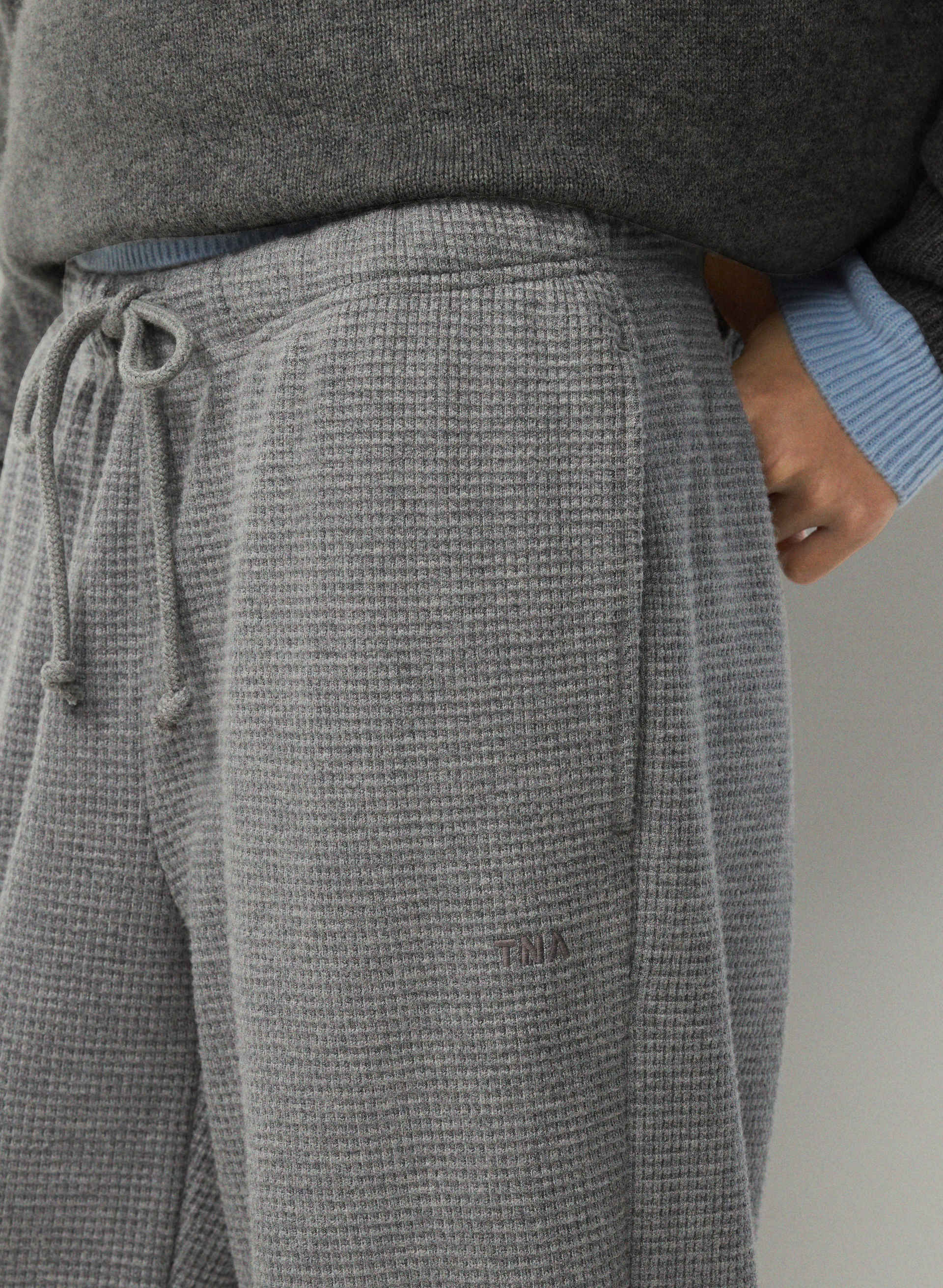 PANTALON JOGGEUR PORCH | Aritzia