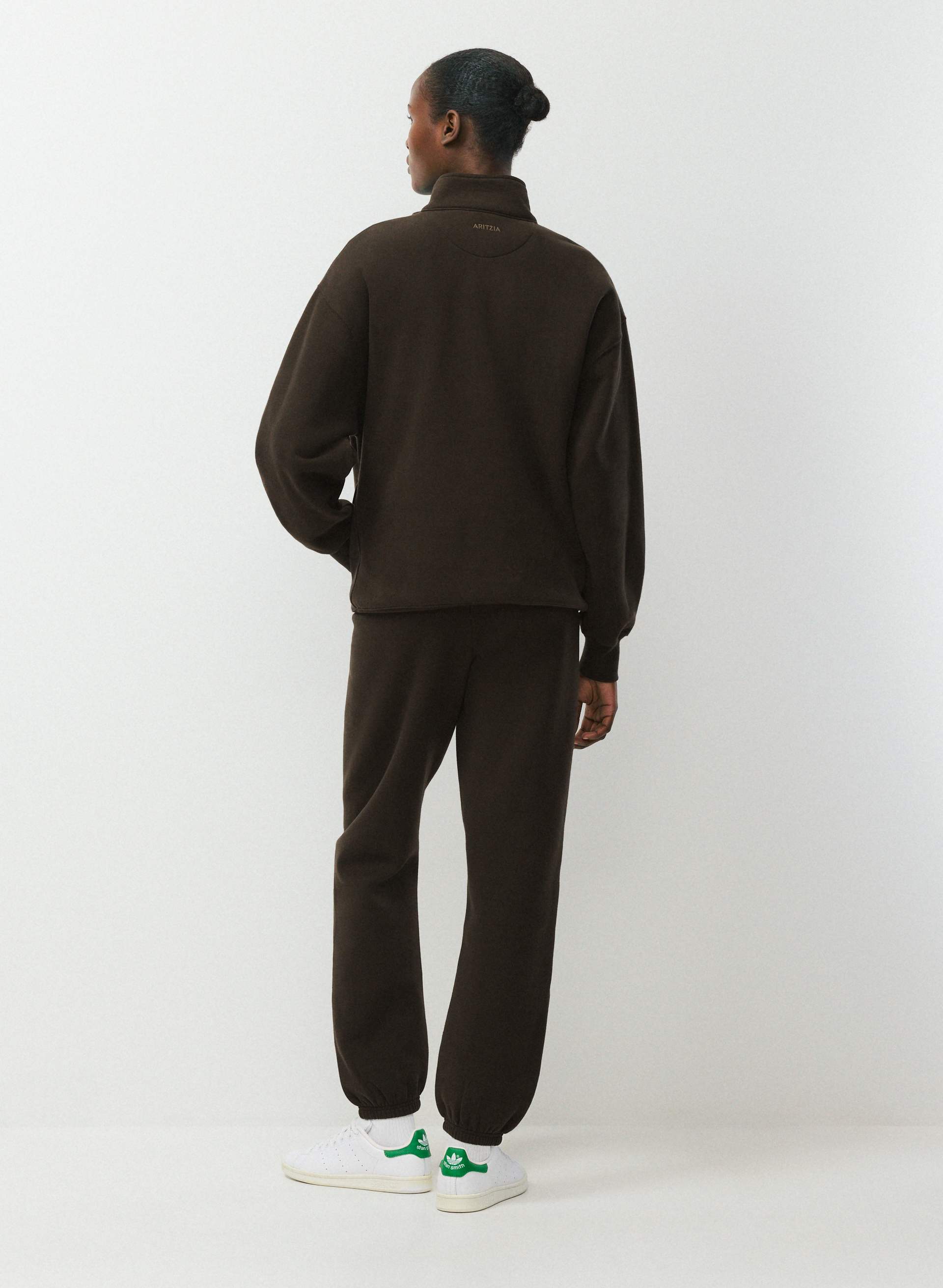 COZY SWEATFLEECE PERFECT JOGGER | Aritzia