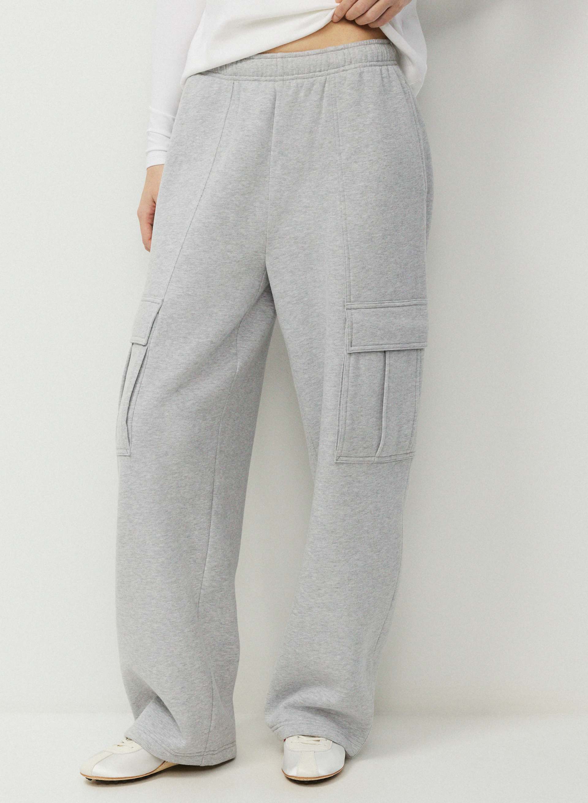 COZY SWEATFLEECE MEGA CARGO BARREL SWEATPANT | Aritzia