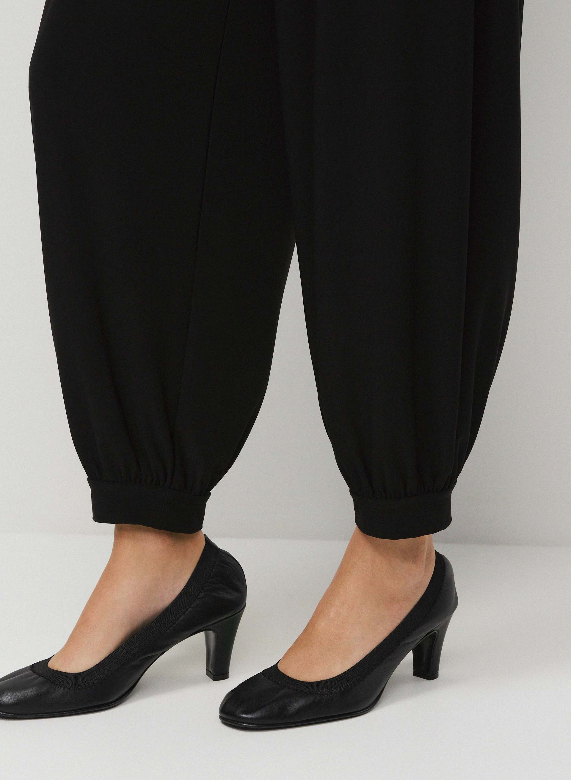 SMOOTH MATTER™ EDEN JOGGER | Aritzia