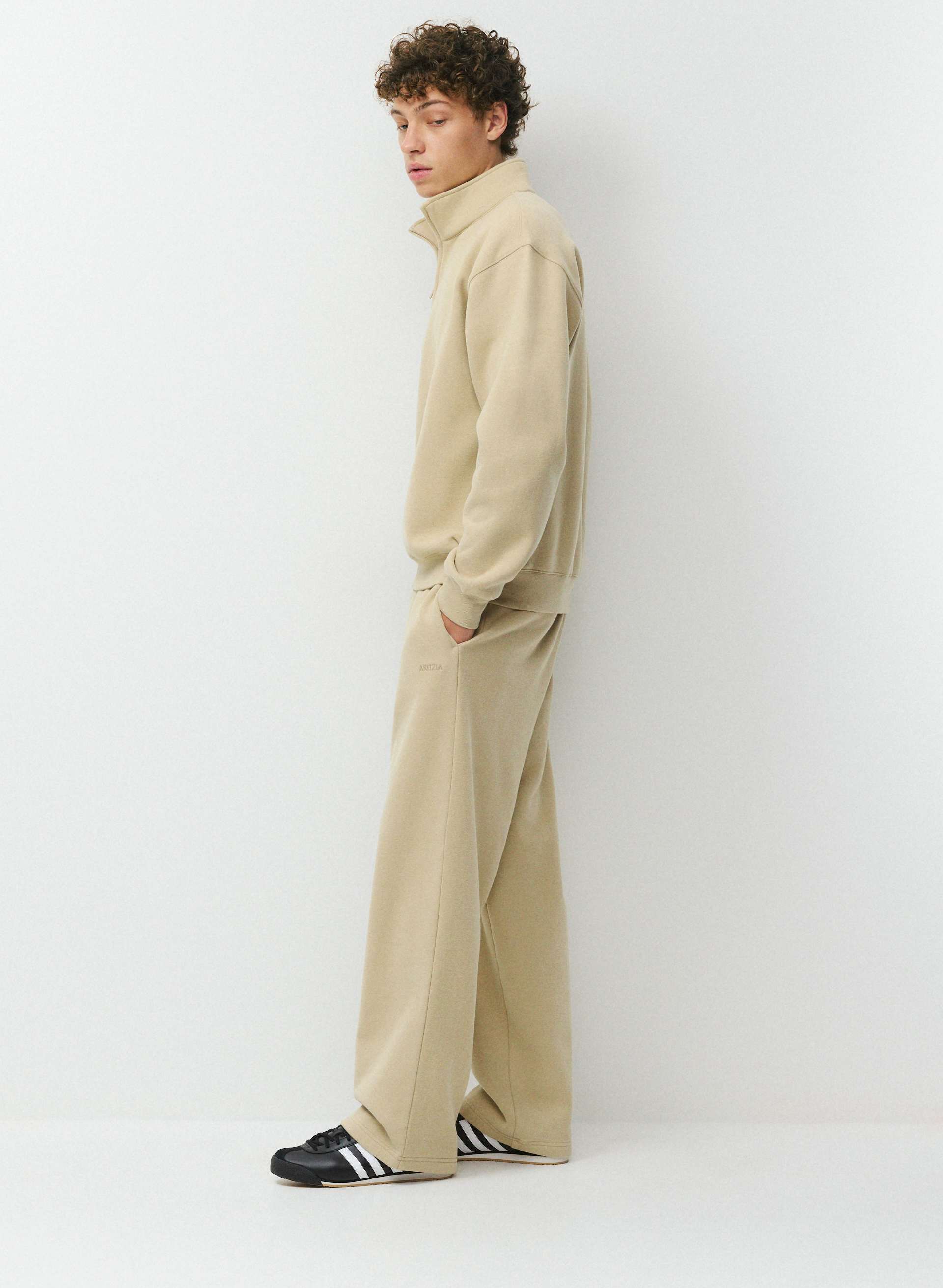 COZY SWEATFLEECE MEGA STRAIGHT™ PANT MEN'S | Aritzia