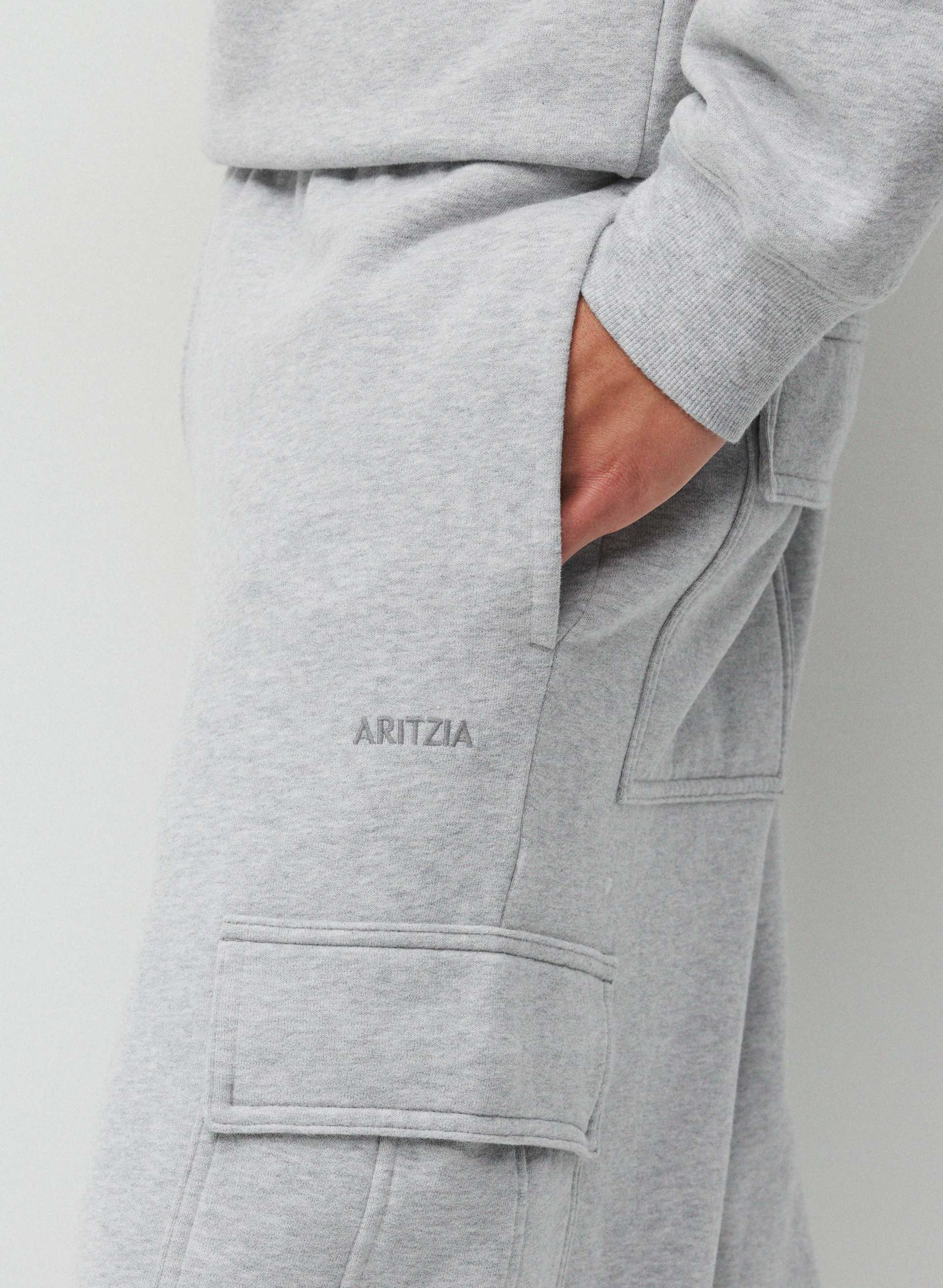 COZY SWEATFLEECE MEGA CARGO™ SWEATPANT MEN'S | Aritzia