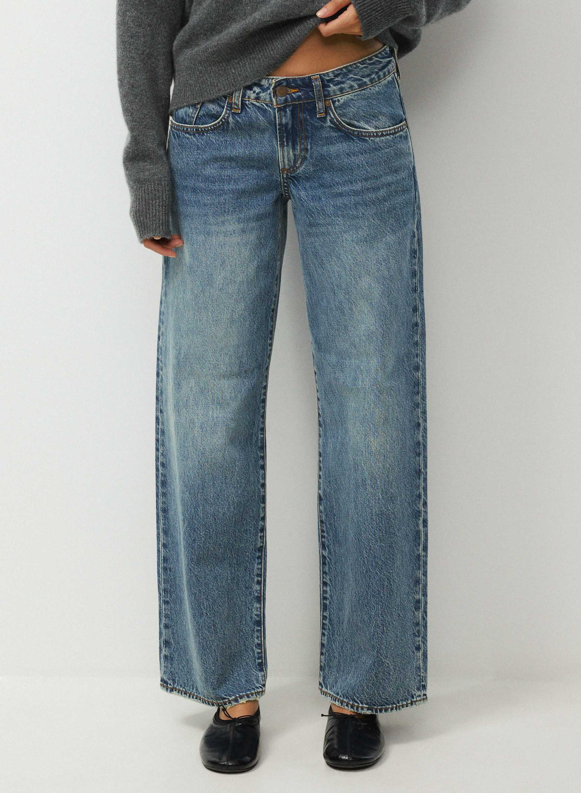 THE '90S ULTRA LO-RISE BAGGY JEAN | Aritzia