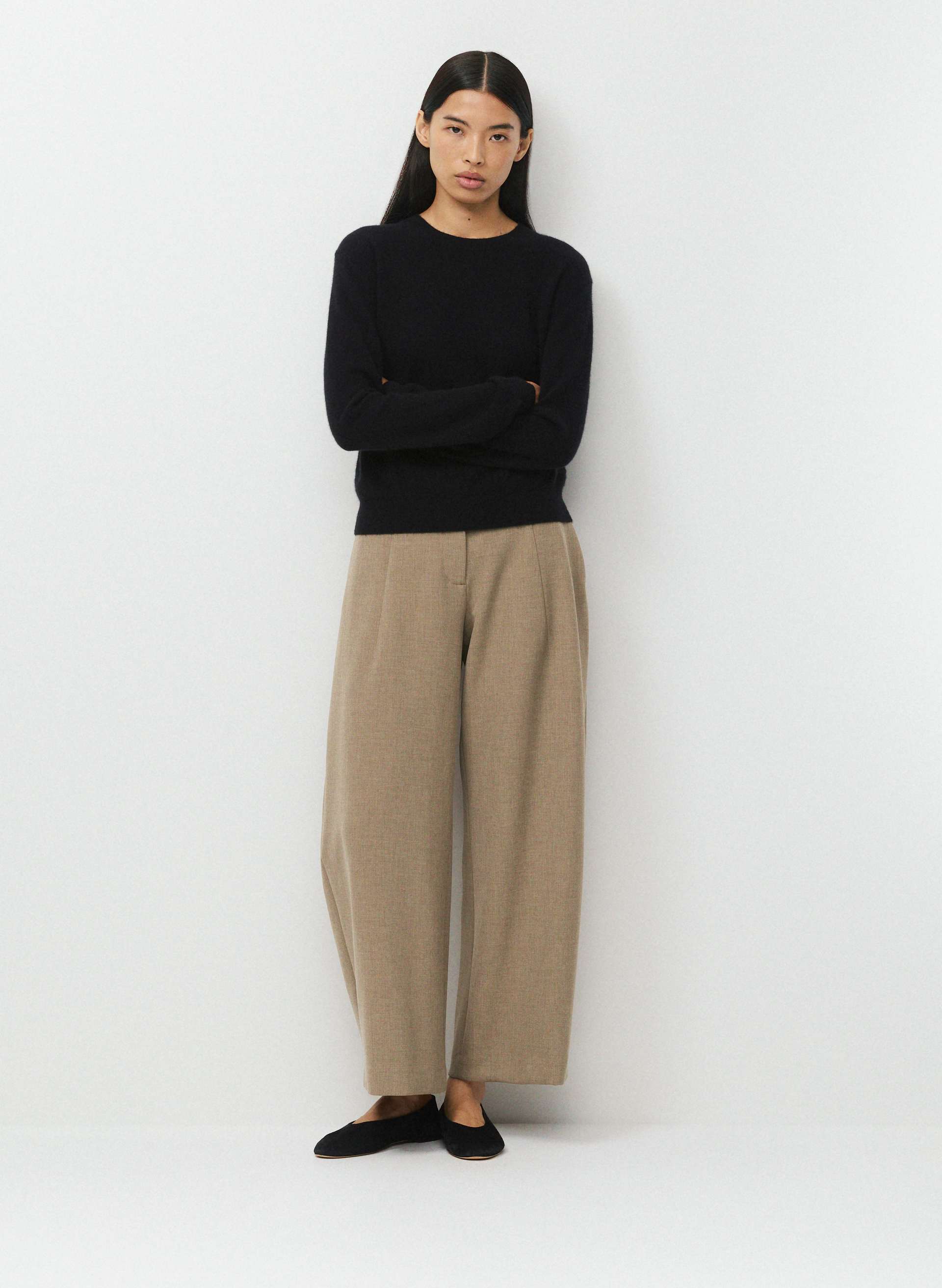 HELIX BARREL PANT - EVERSENTIAL™ - Softly structured low-rise barrel-leg pants. 