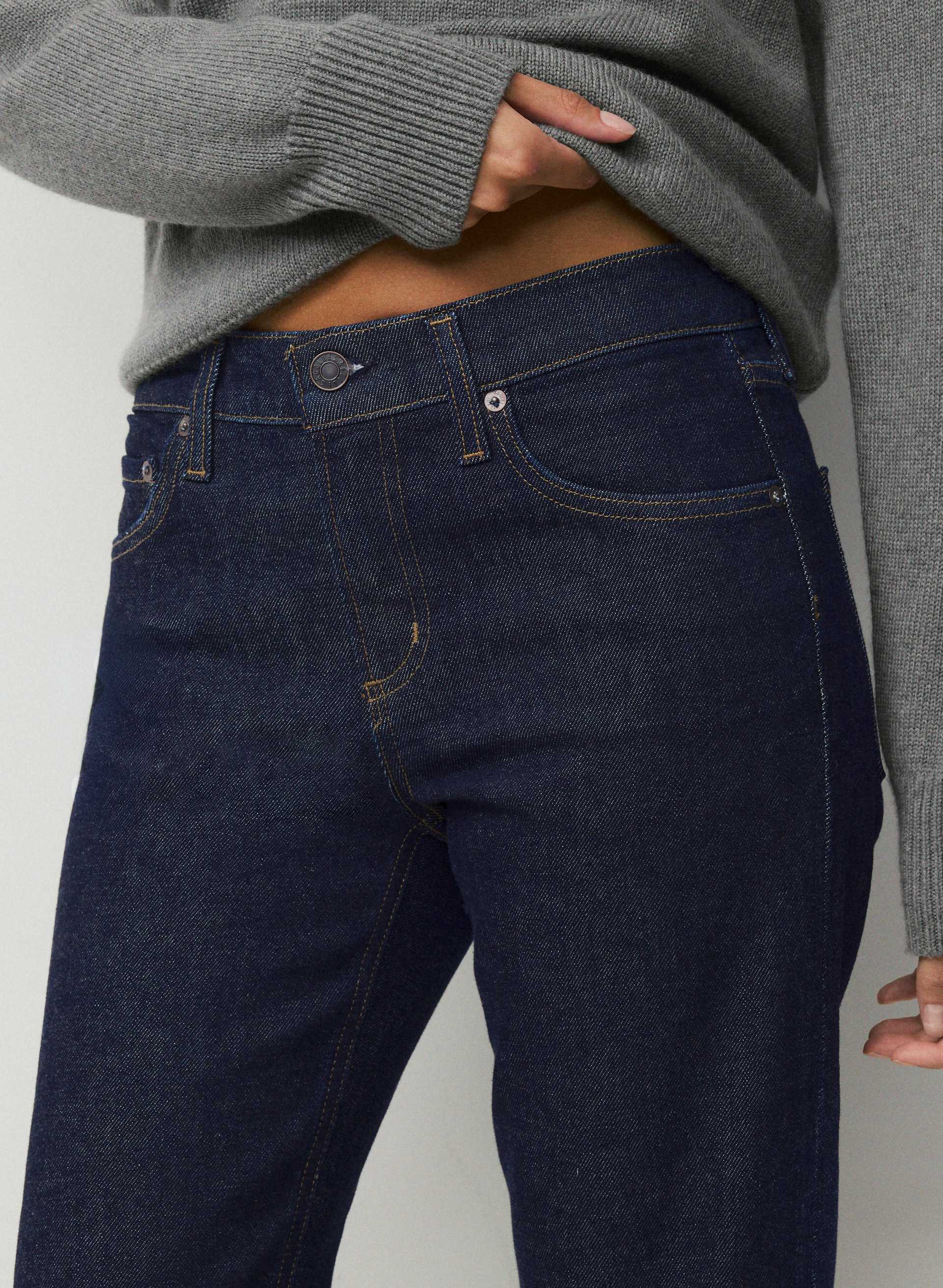 JEAN STOVEPIPE | Aritzia
