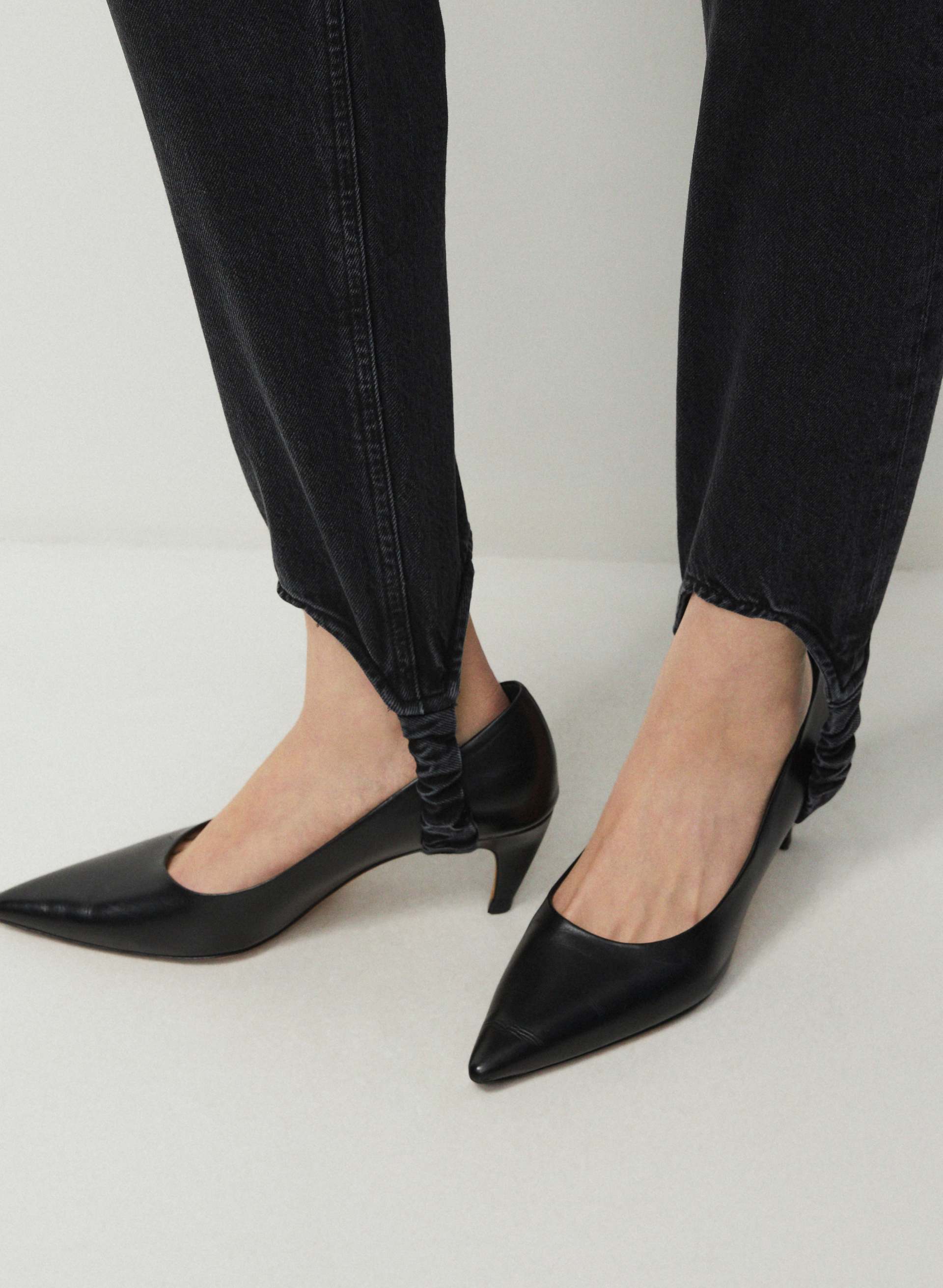 90'S PINCH STIRRUP JEAN | Aritzia
