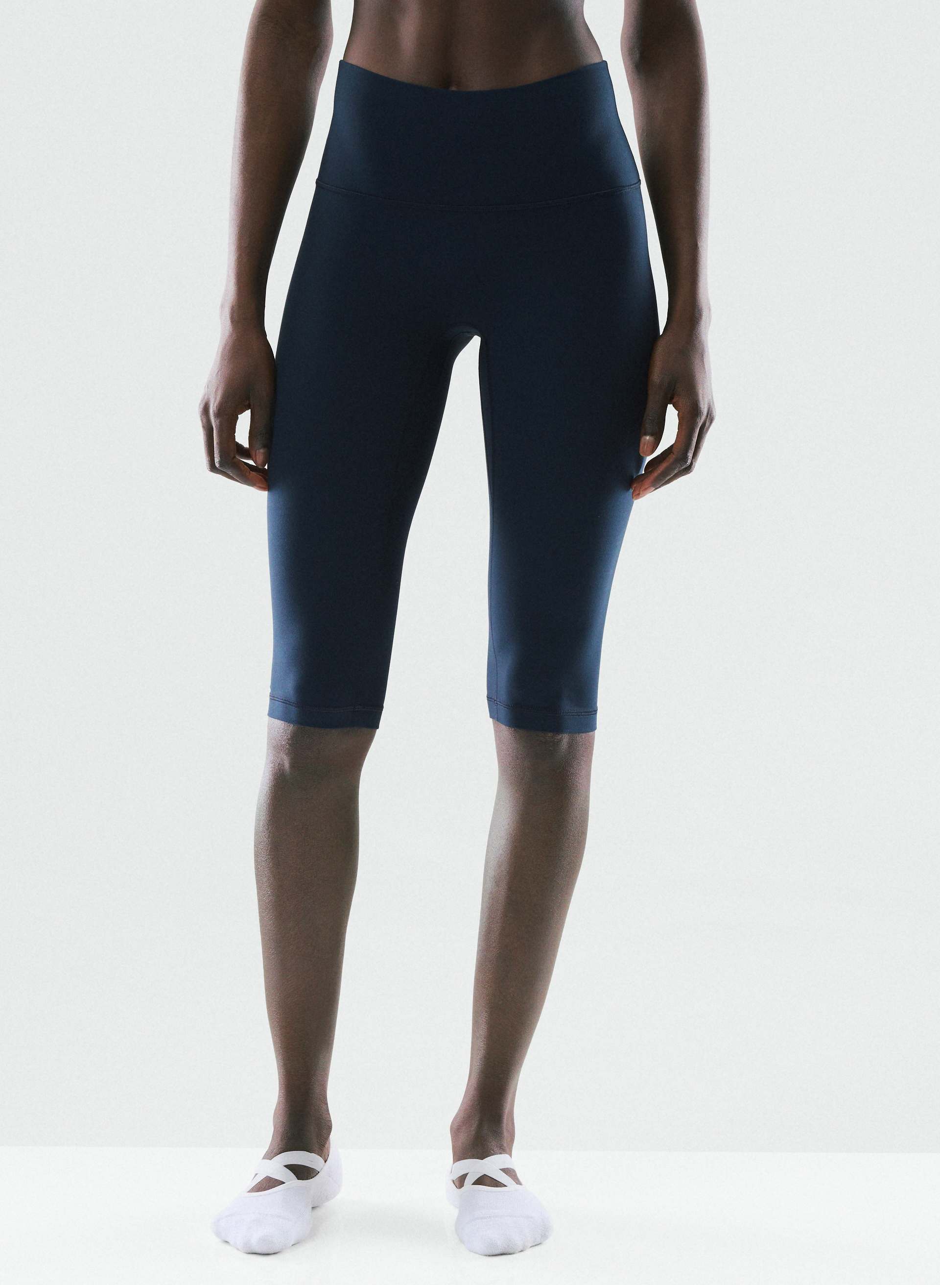 BUTTER CHEEKY INFINITE HI-RISE CAPRI | Aritzia