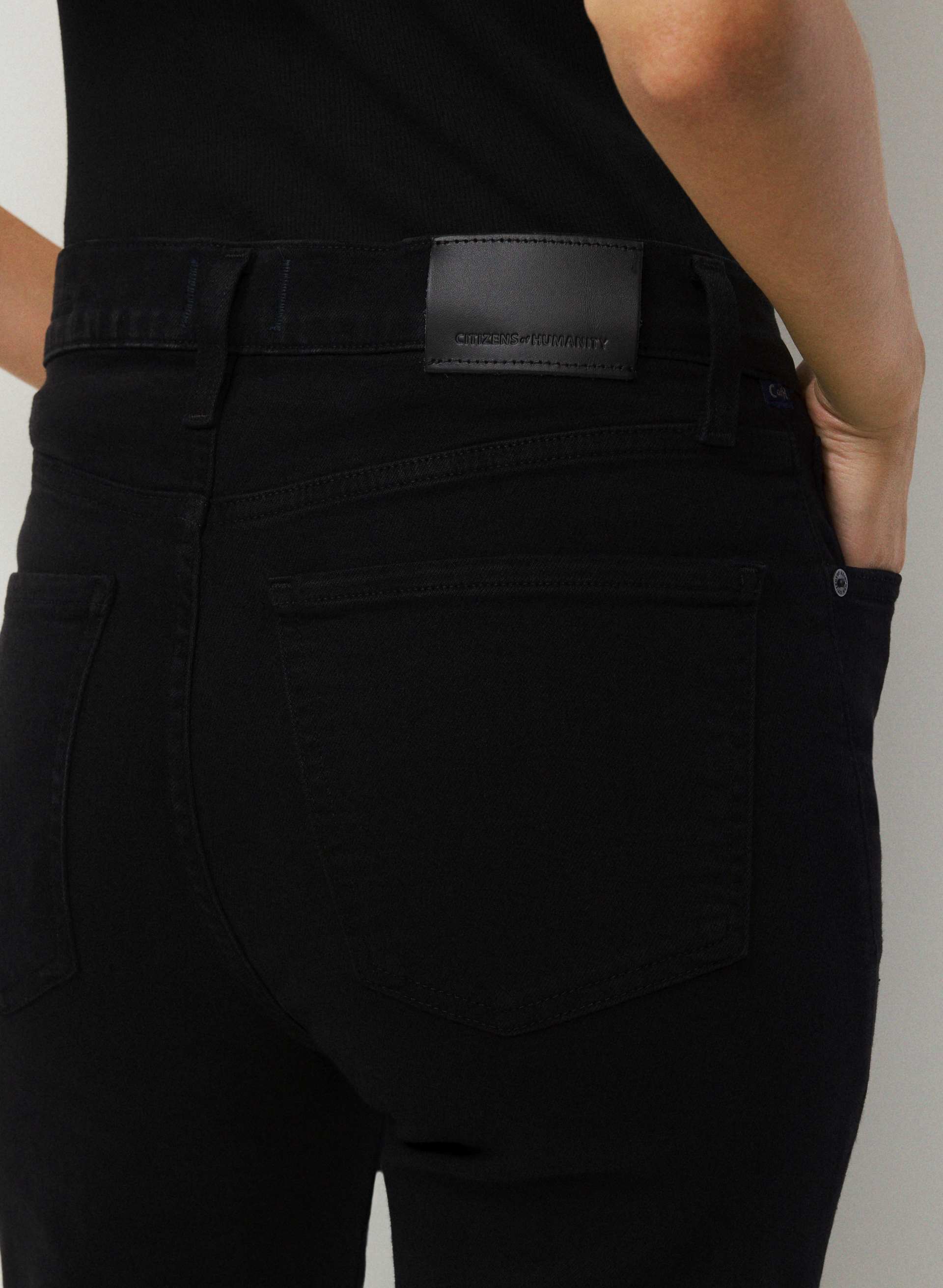 CAIA STRAIGHT JEAN | Aritzia